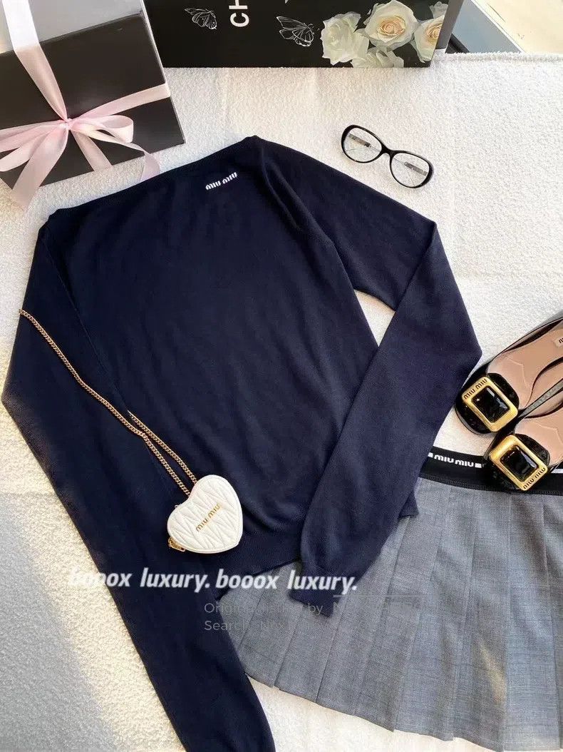Miu Miu Miu Miu 42 25ss Neck Letter Embroidered Long Sleeve Sweater Size L / US 10 / IT 46 - 1 Thumbnail