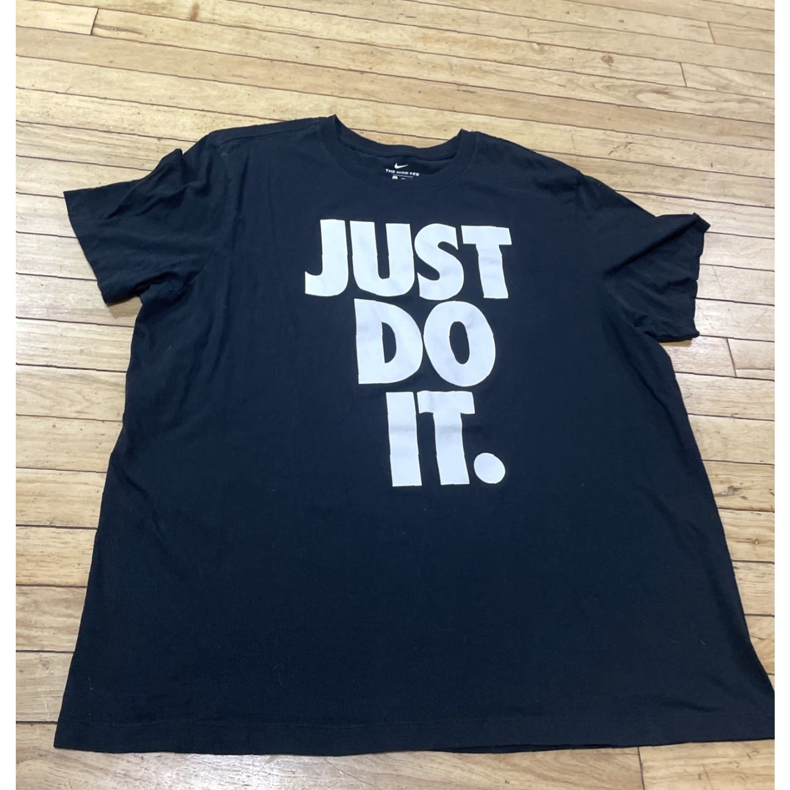 Nike Nike The Nike Tee Mens 2XL Black Just Do It Gym Workout Run Active Knit Crew T-Shirt Nike Logo 90s Sports Long Tail Size US XXL / EU 58 / 5 - 3 Thumbnail