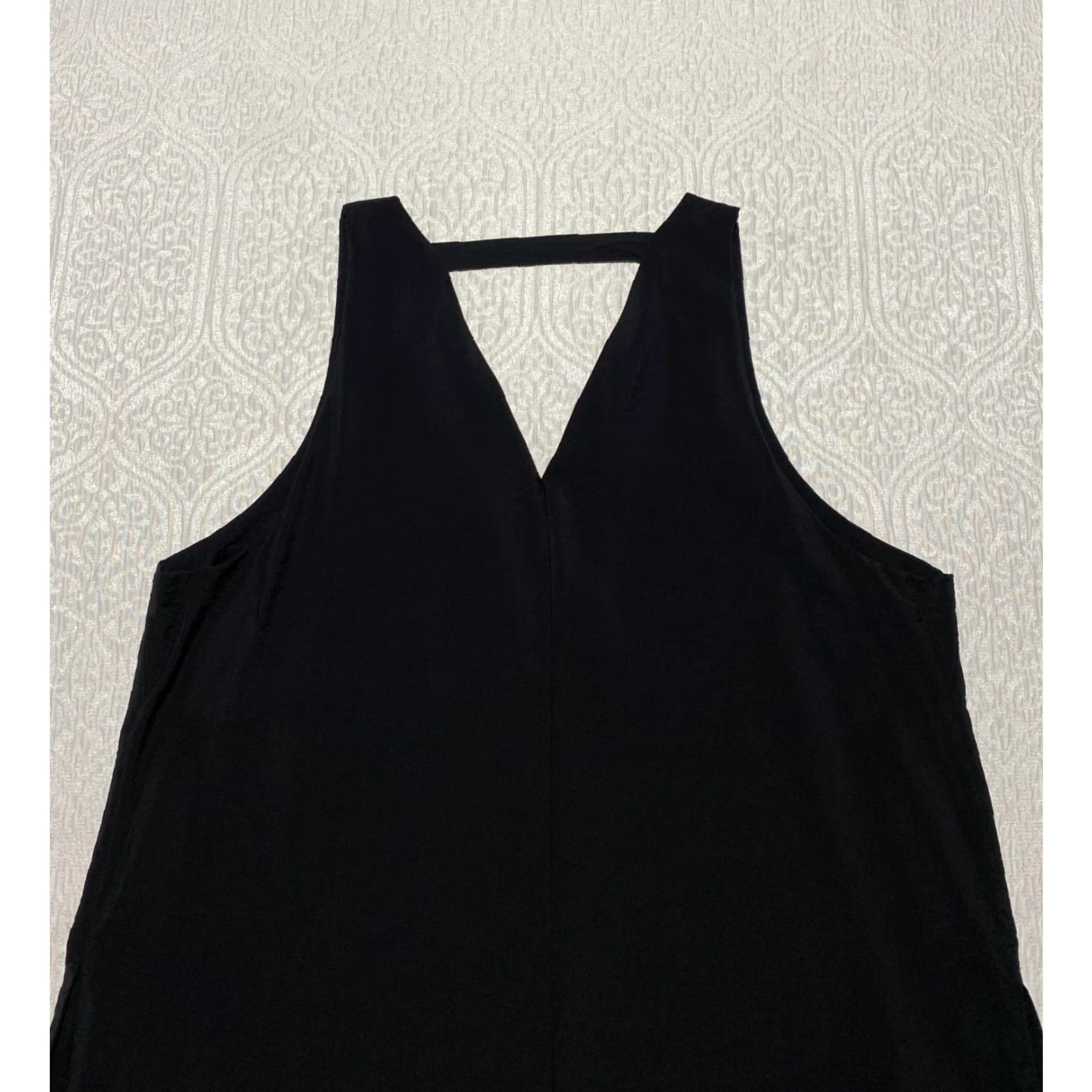 Banana Republic Banana Republic Dress Womens XL Black Sleeveless Shift Pockets V Neck Racerback Size XL / US 12-14 / IT 48-50 - 5 Thumbnail