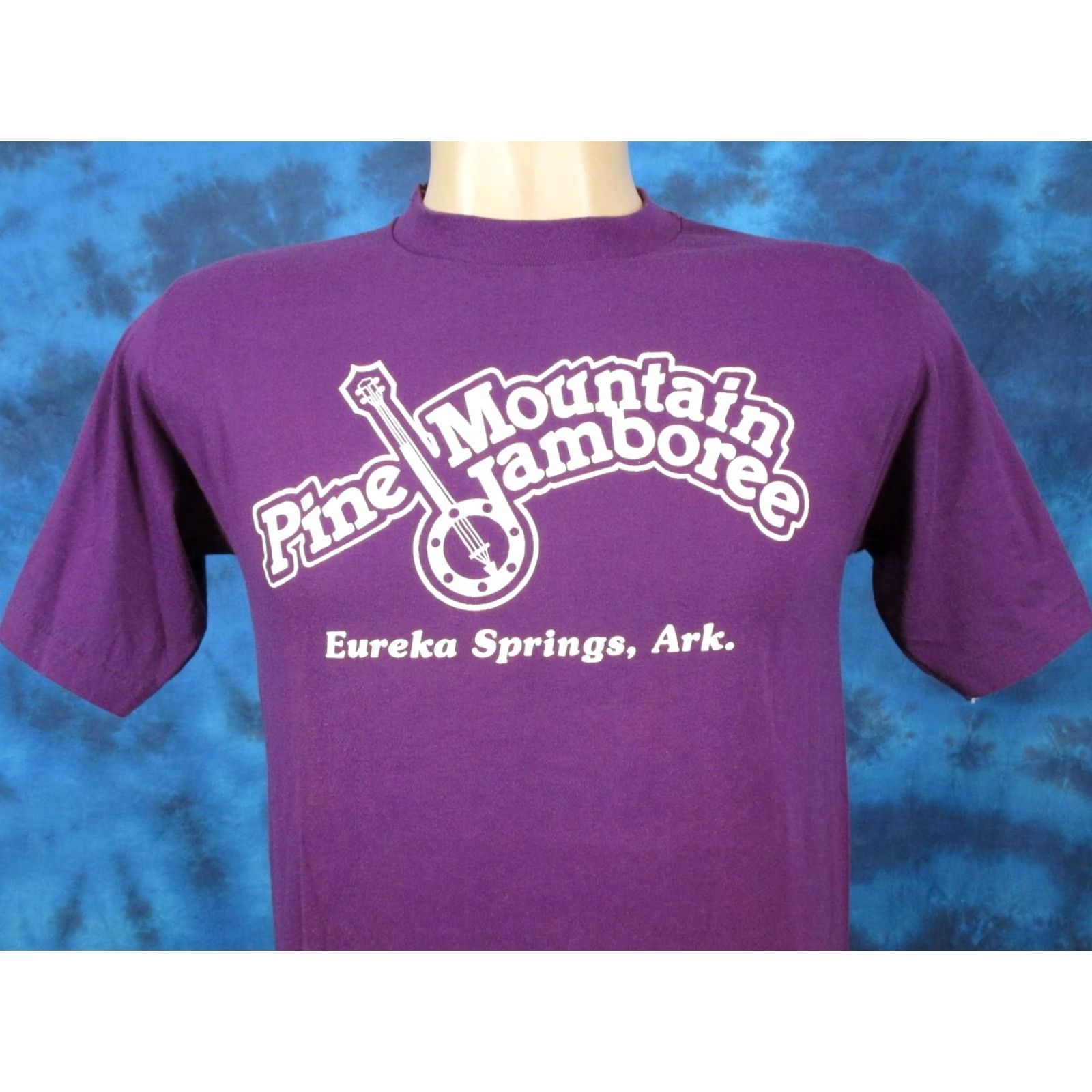 Velva Sheen VINTAGE Velva Sheen T-Shirt Eureka Springs Arkansas 80s PINE MOUNTAIN JAMBOREE Purple Small 50% Cotton/50% Polyester Mens XS-S concert 80s 90s Size US S / EU 44-46 / 1 - 3 Thumbnail