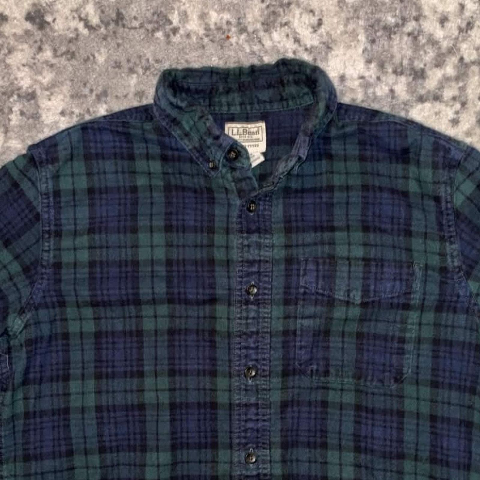 L.L. Bean Vintage 00s L.L. Bean Plaid Button Up Shirt Size US M / EU 48-50 / 2 - 2 Thumbnail