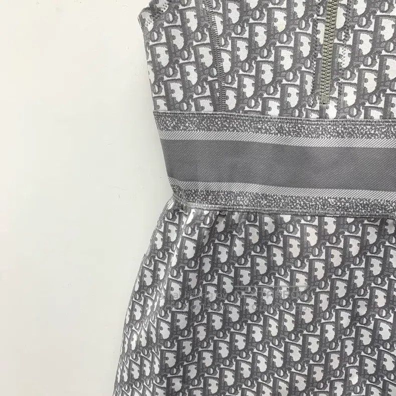 Dior Dior Gray logo jacquard full print semi-zipper sleeveless Size XXS / US 00 / IT 34 - 4 Thumbnail