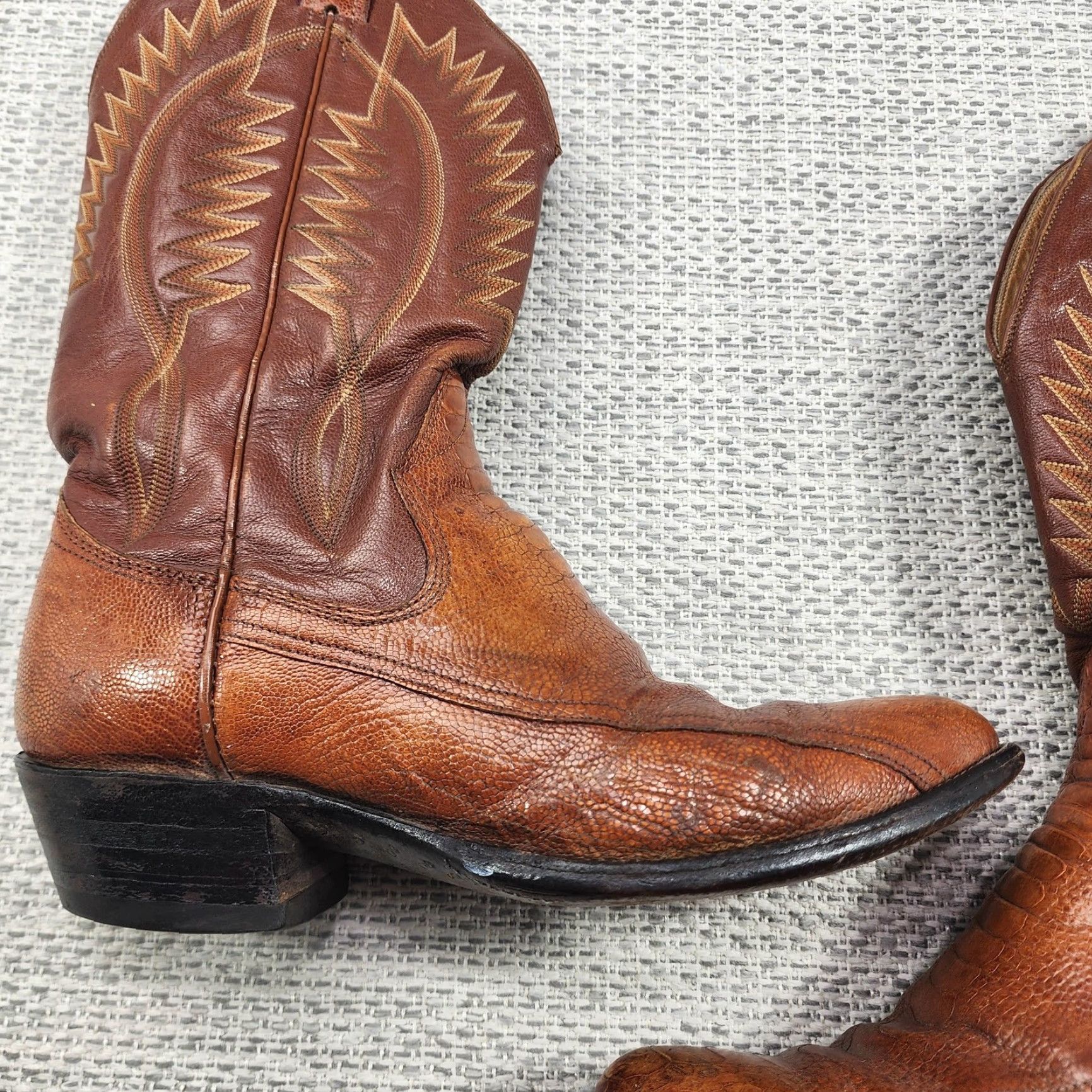 Sanders VINTAGE Sanders Snake Skin Cowboy Boots Mens Size 8.5 Brown Western Hand Made Boots - Western, Cowboy, Leather, Pointed Toe, Pull On, 8.5 Mens Size US 9 / EU 42 - 4 Thumbnail