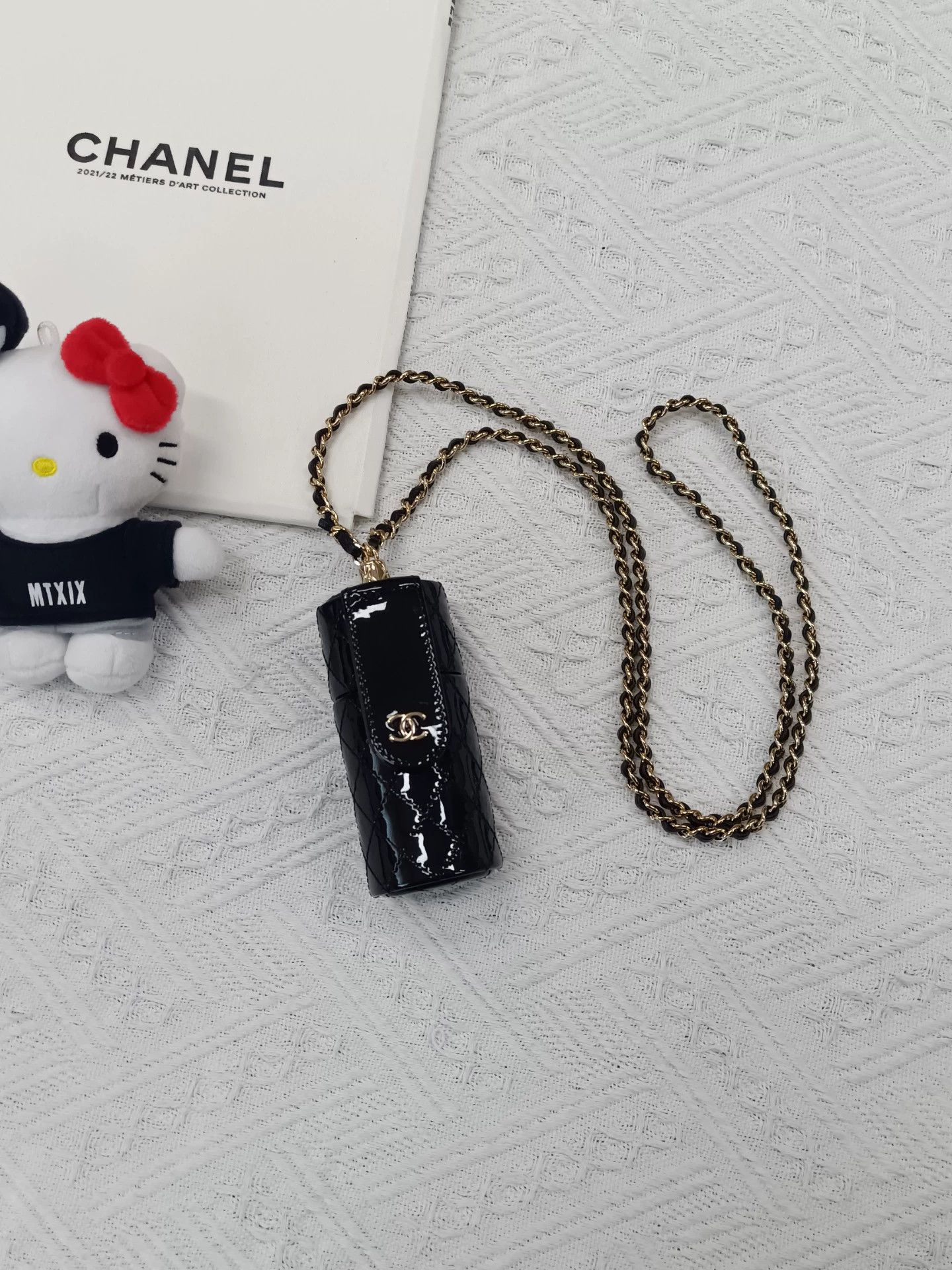 Chanel Chanel Black Patent Leather Chain Crossbody/Necklace Bag Size ONE SIZE - 1 Thumbnail