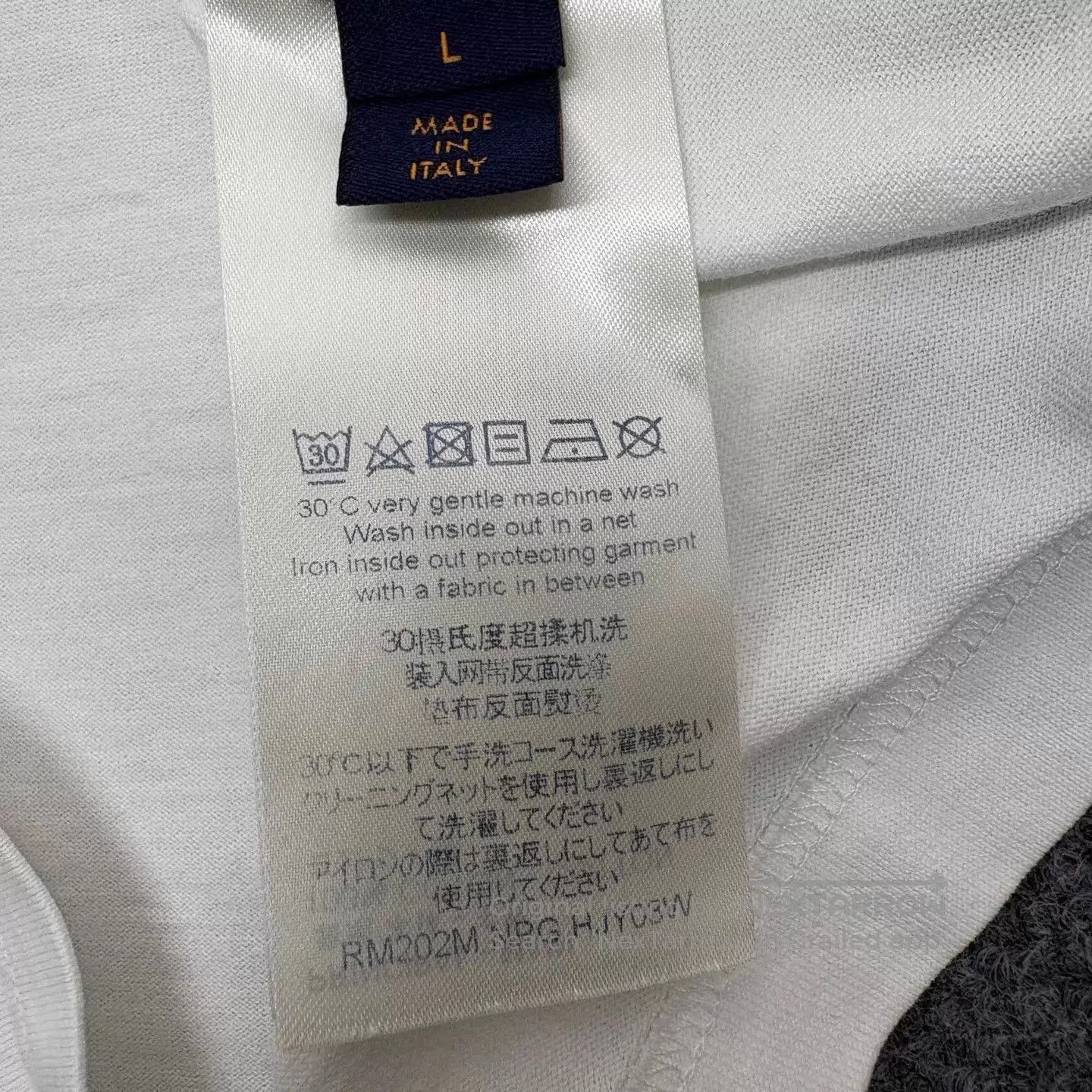 Louis Vuitton White Short-Sleeve Graphic T-Shirt Size L. Size US L / EU 52-54 / 3 - 7 Thumbnail
