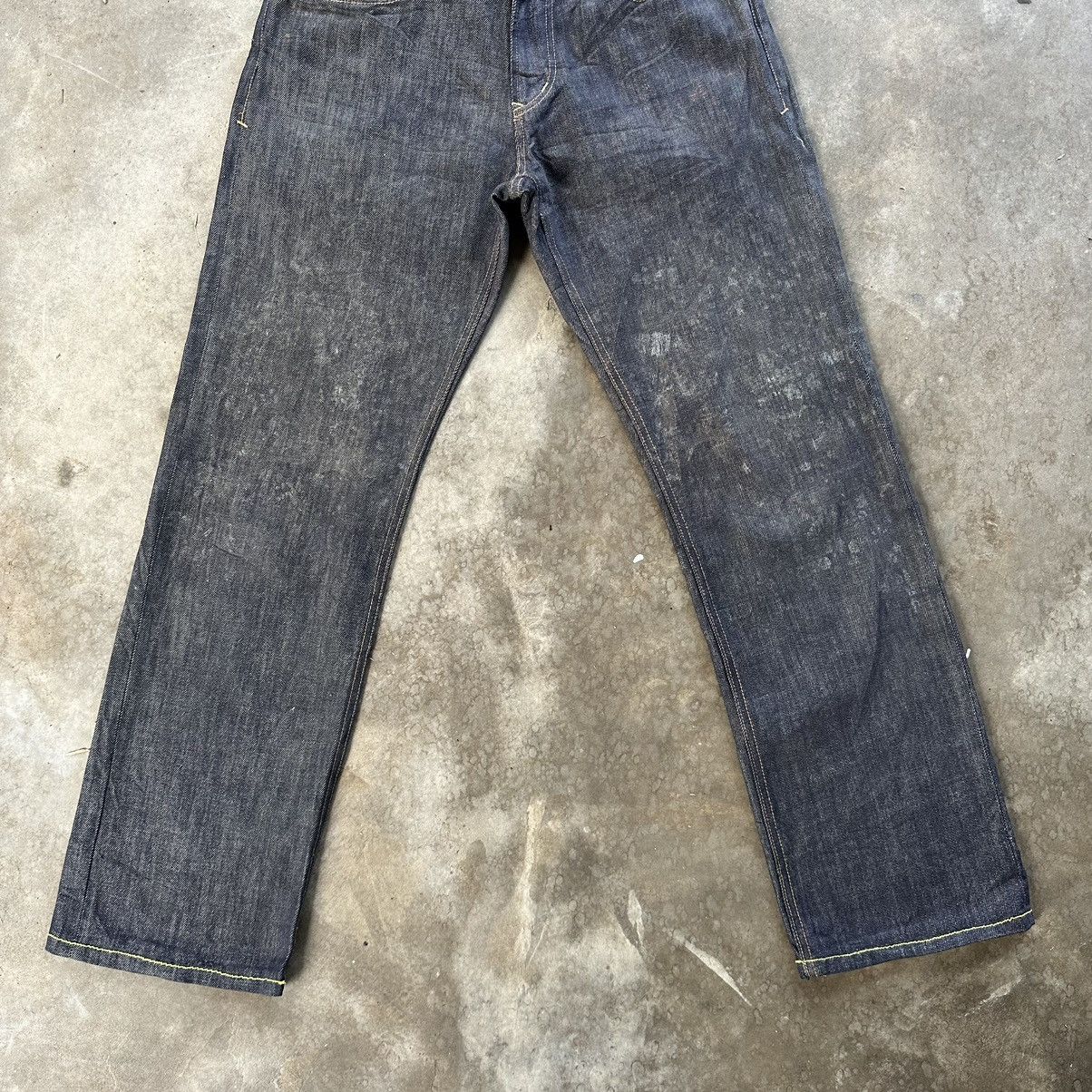 Japanese Brand Vintage Japanese Distressed Jean Faded Denim Pant W30 Size US 30 / EU 46 - 2 Thumbnail