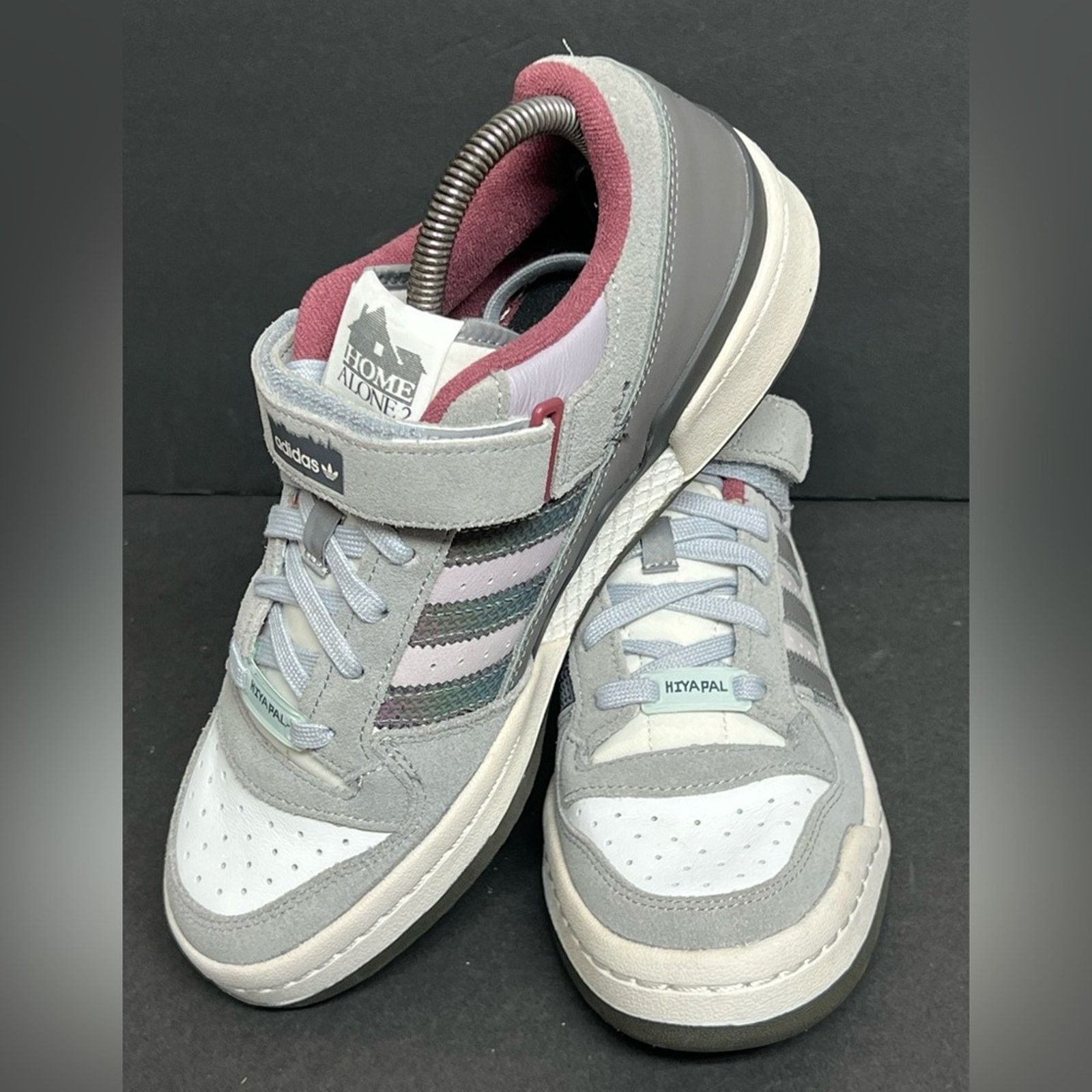 Adidas Adidas Men's Forum 84 Low Home Alone 2 “Pigeon Lady” ID4328 Size US 6.5 / EU 39-40 - 3 Thumbnail
