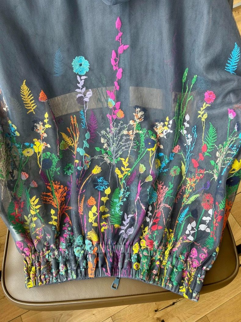 Louis Vuitton Louis Vuitton Floral embroidered beekeeping grey mesh 2-wa Size US M / EU 48-50 / 2 - 4 Thumbnail