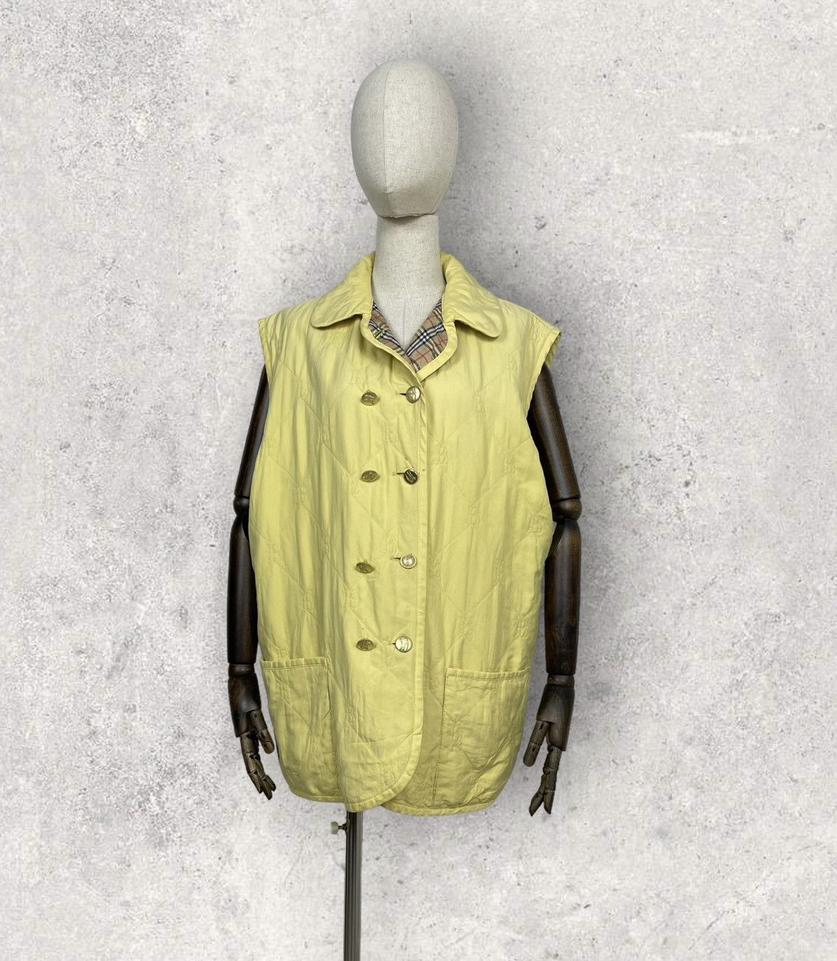 Burberry BURBERRY Check Nova Quilted Vest Size L / US 10 / IT 46 - 1 Thumbnail