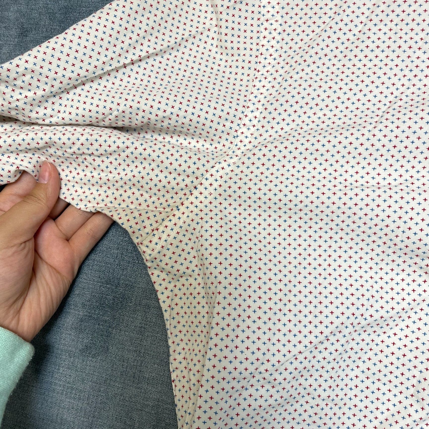 Old Navy Old Navy Everyday Shirt Mens Medium White Microcross Slim Fit Cotton Button Down Size US M / EU 48-50 / 2 - 6 Thumbnail