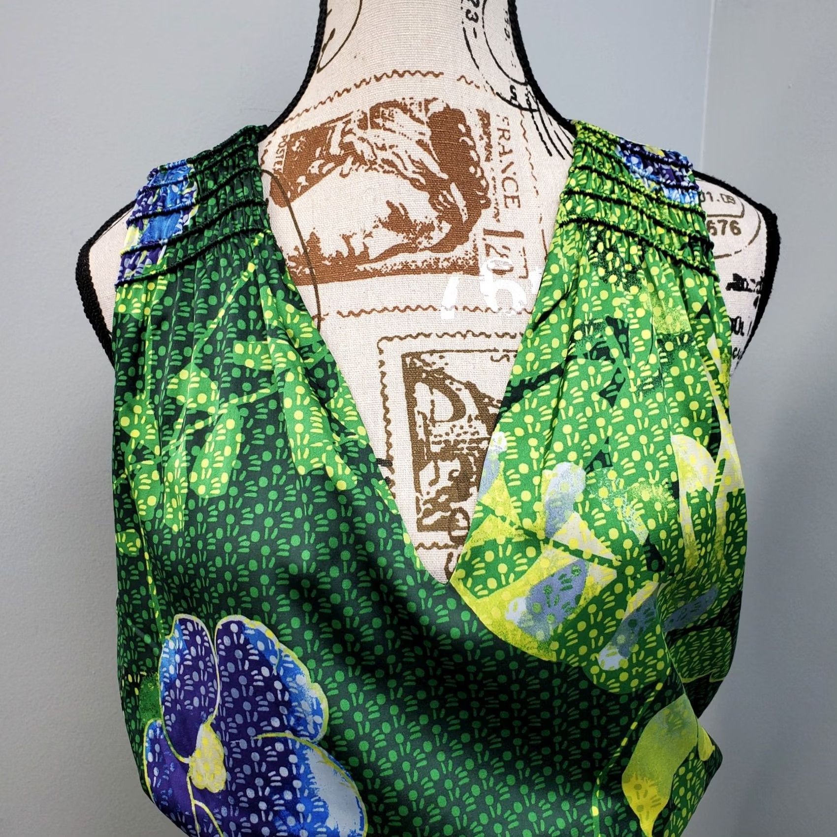 White House Black Market White House Black Market Maxi Dress Womens Size 6 Multicolor Floral Smocked Waist V Neck Sleeveless 100% Polyester Size M / US 6-8 / IT 42-44 - 5 Thumbnail