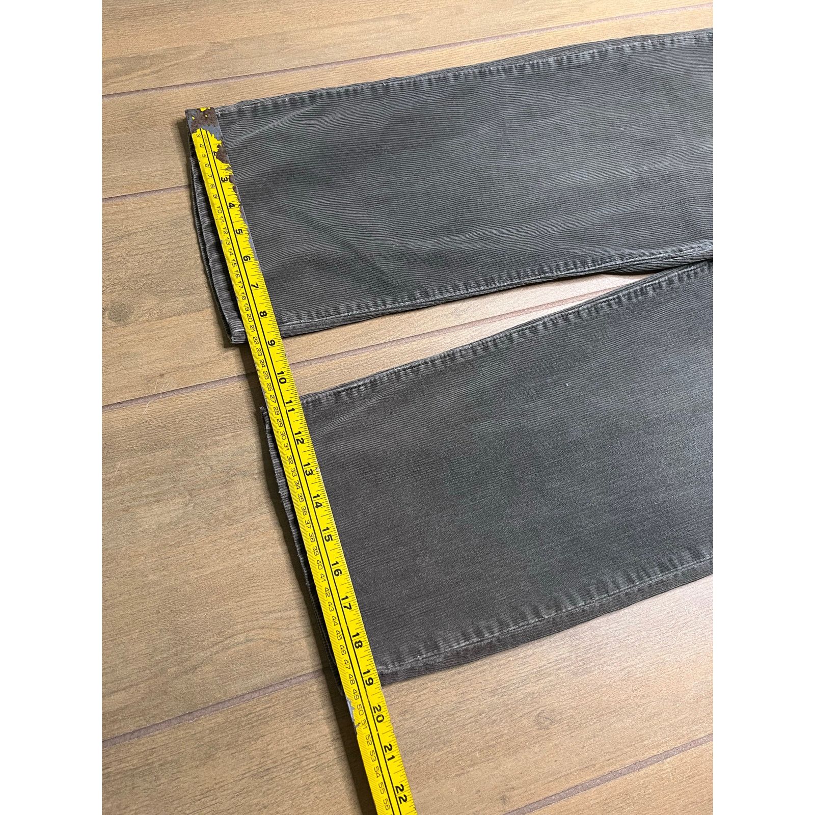 Calvin Klein Vintage Calvin Klein Corduroy Jean Sz 33x30 Straight Leg Y2K Size US 33 - 10 Thumbnail