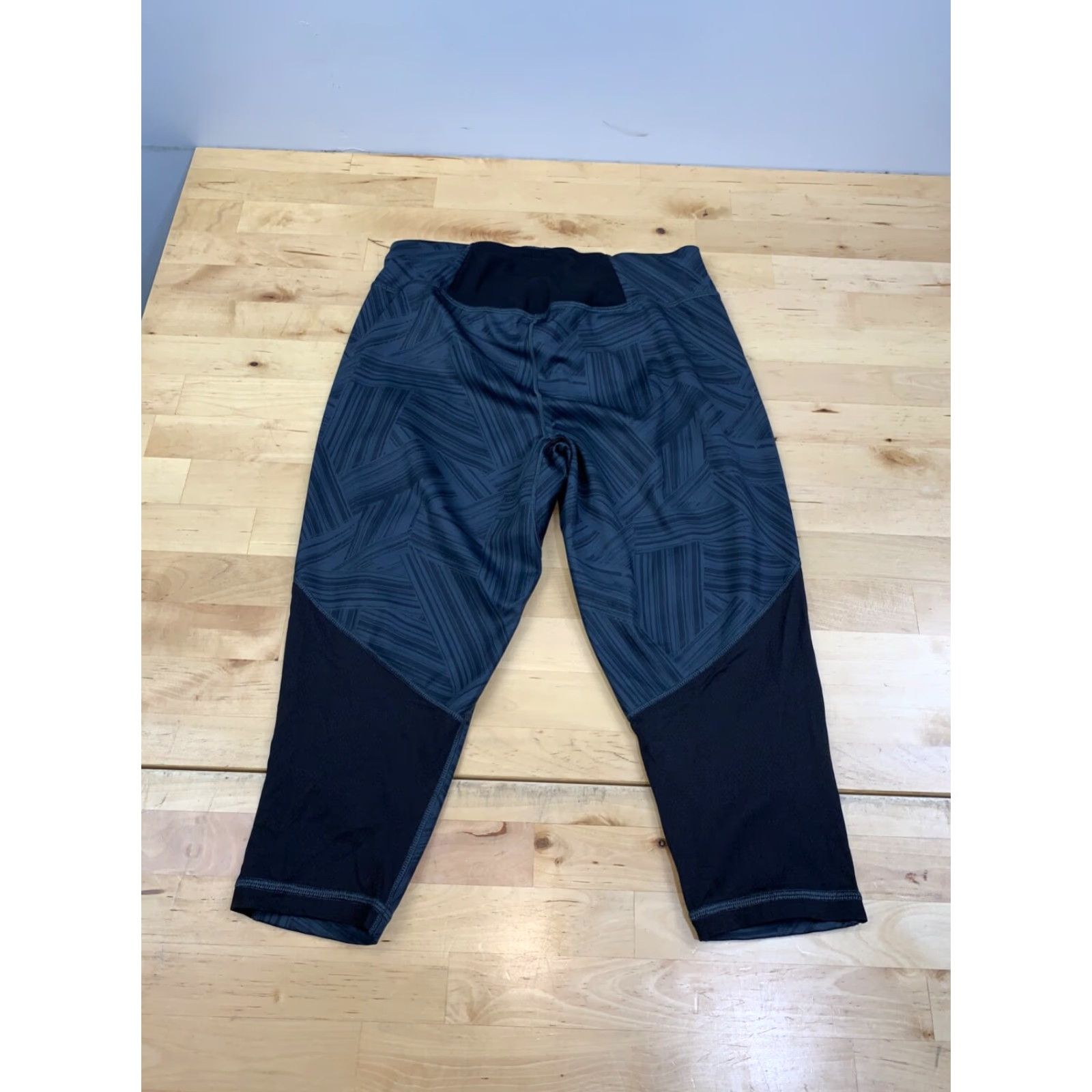 Patagonia Patagonia Capri Leggings Womens S Dark Blue Activewear Endless Run Capris Size 28" / US 6 / IT 42 - 8 Thumbnail