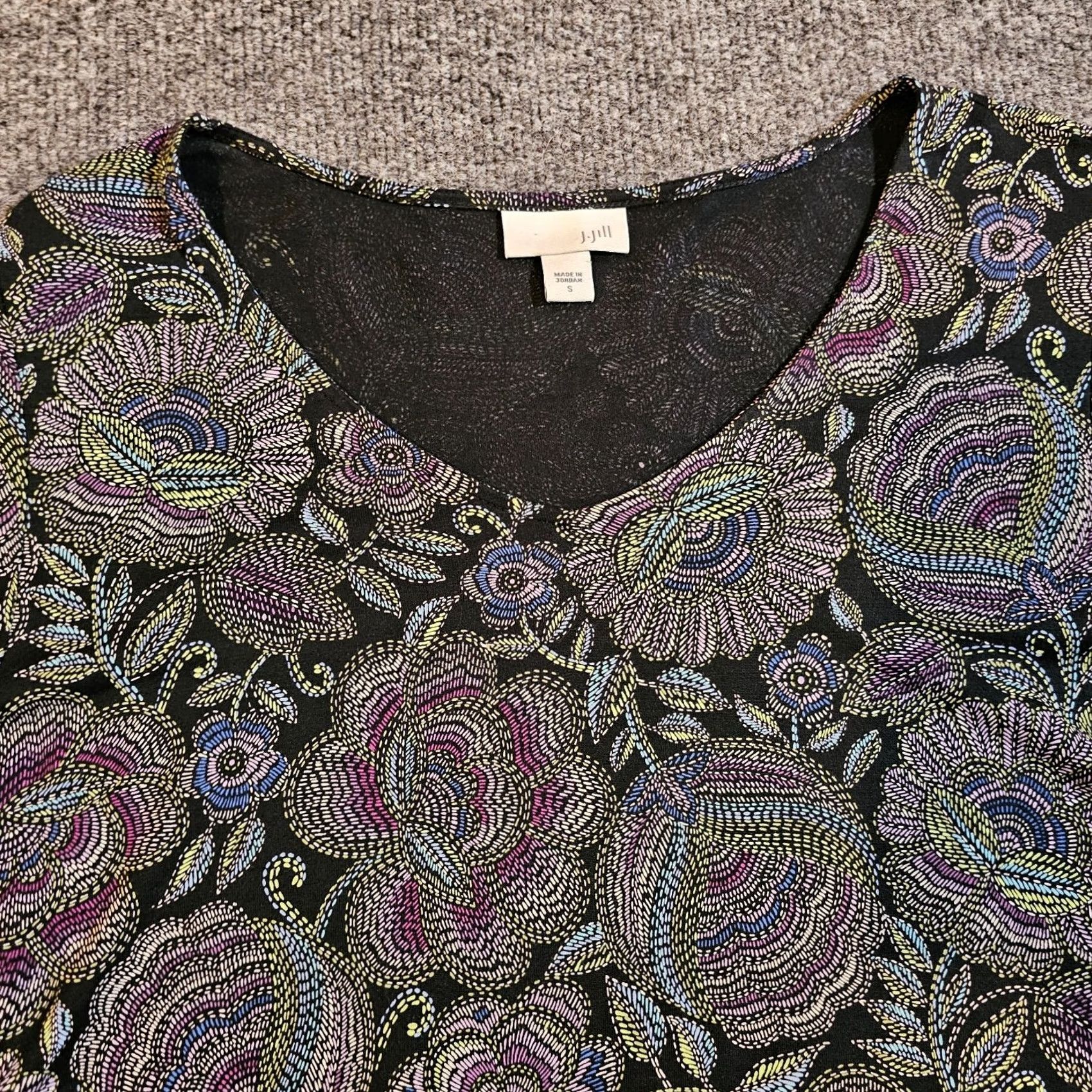 J. Jill J. Jill Top Shirt Womens S Black Purple Floral V-Neck Stretch Casual Career Shirt Size S / US 4 / IT 40 - 2 Thumbnail