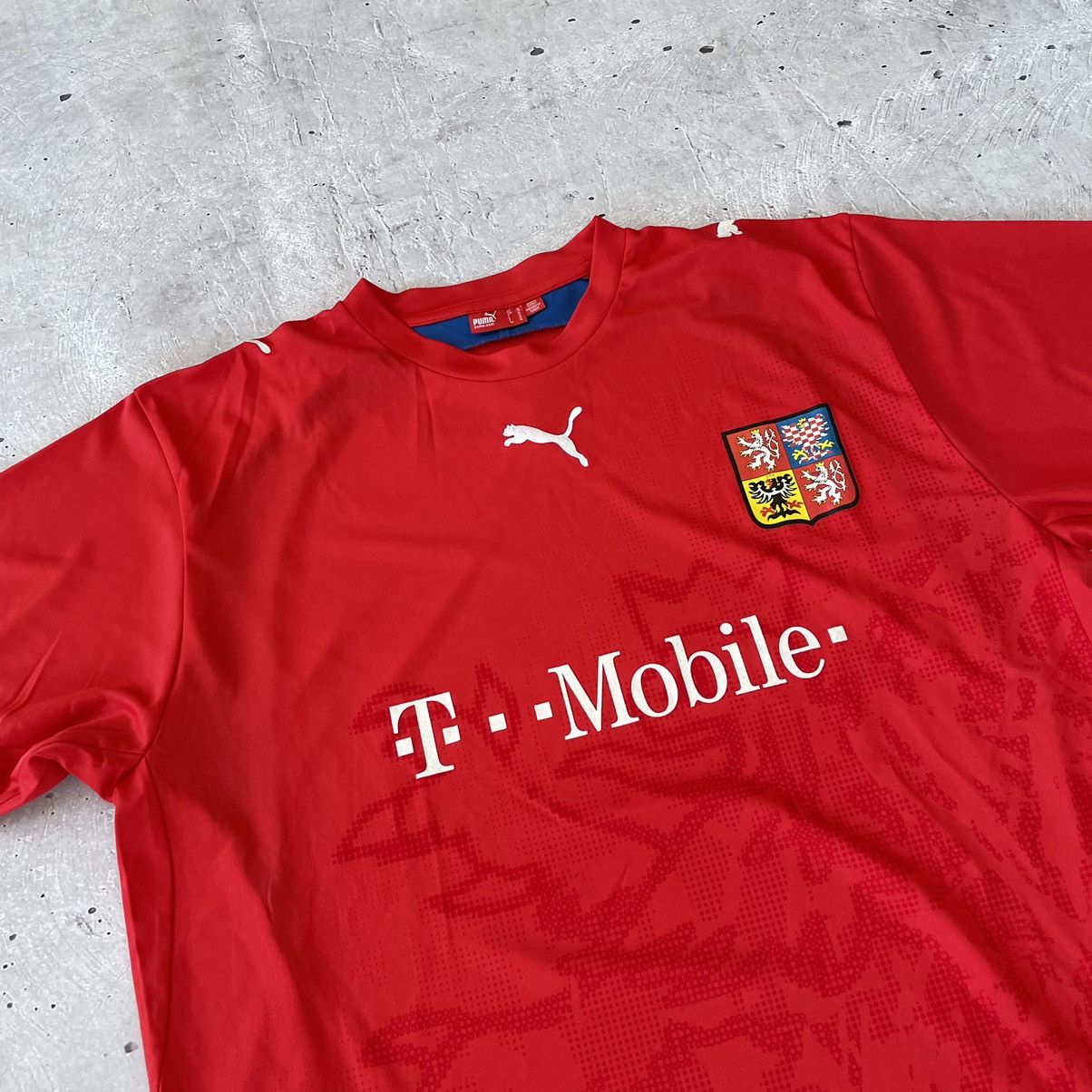 Puma 2006-08 Czech Republic Basic Home Shirt Size US XL / EU 56 / 4 - 4 Thumbnail