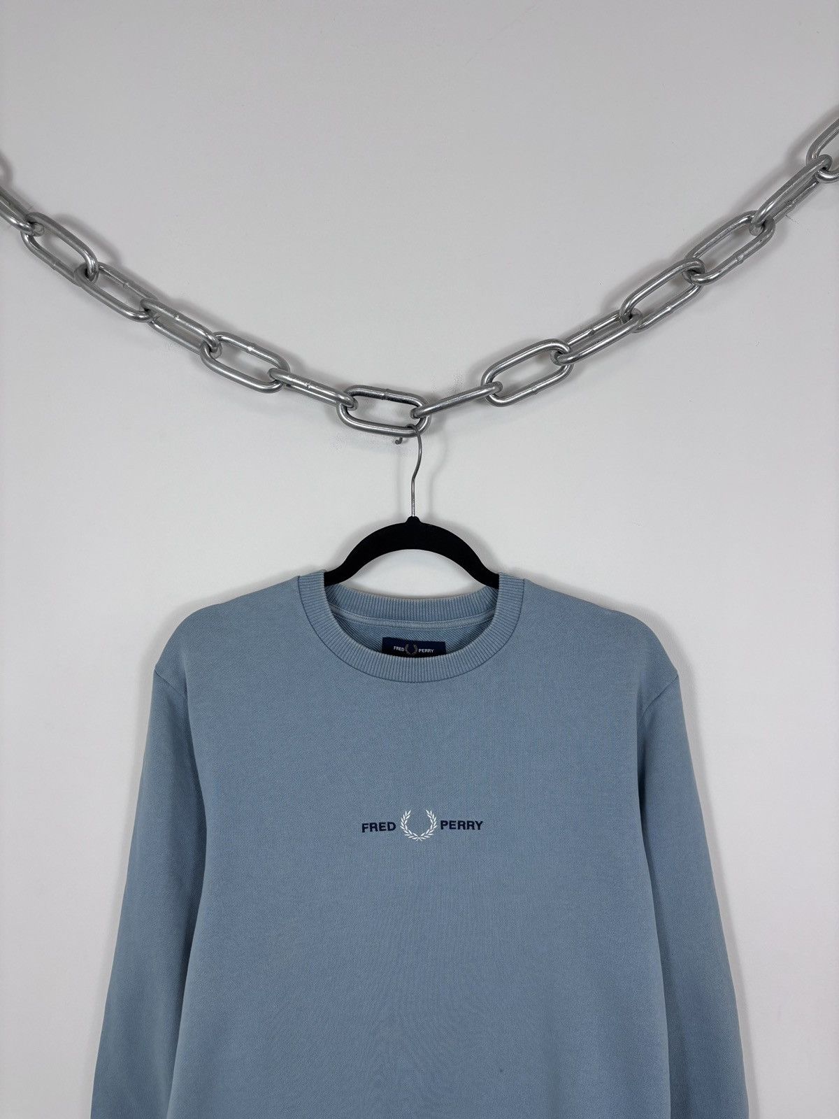Fred Perry Fred Perry Men’s Ash Blue Embroidered Logo Sweatshirt Size US S / EU 44-46 / 1 - 2 Thumbnail