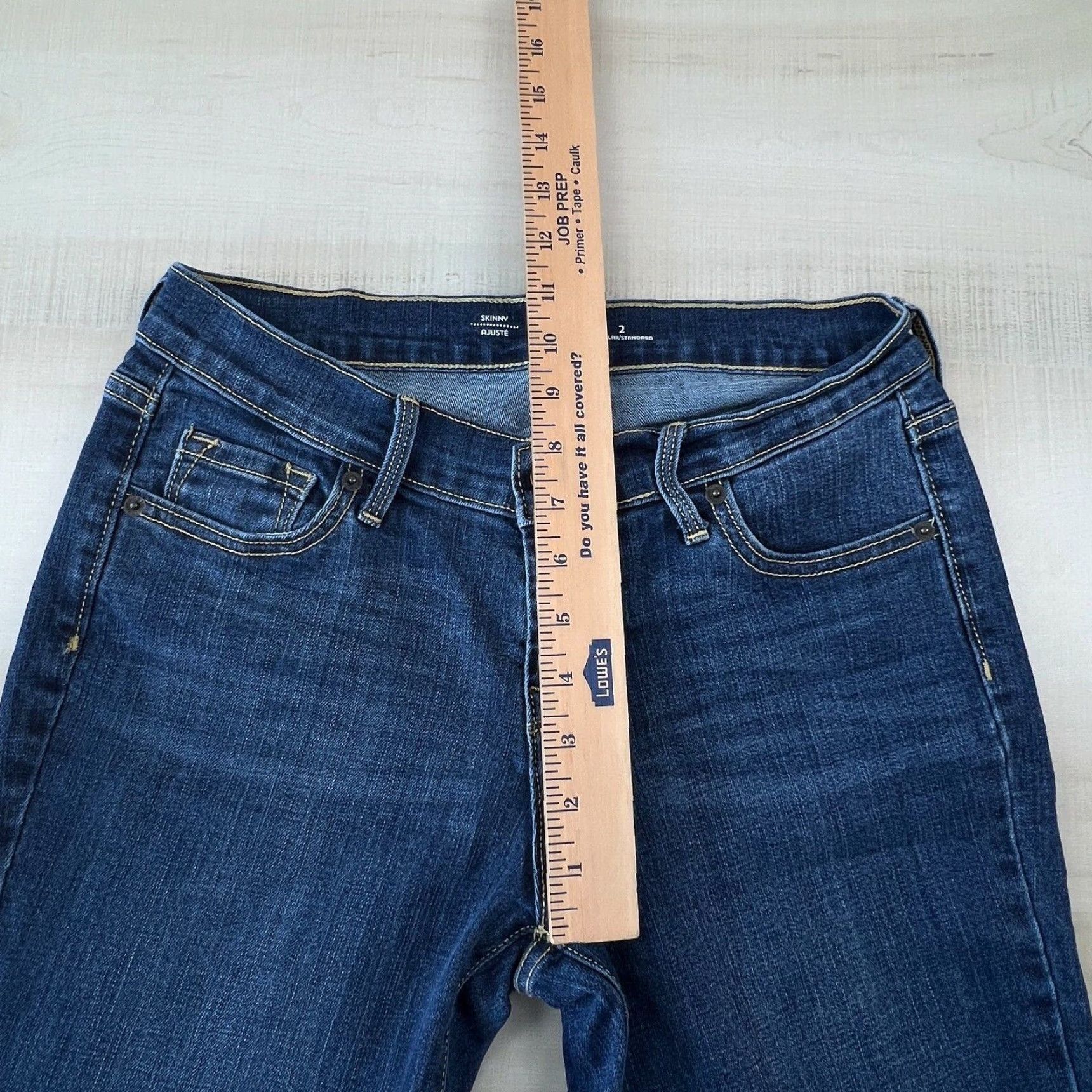 Old Navy Old Navy Women's Medium Wash Skinny Jeans 2 Regular Mid Rise Blue Cotton Blend Stretch Size 26" / US 2 / IT 38 - 6 Thumbnail