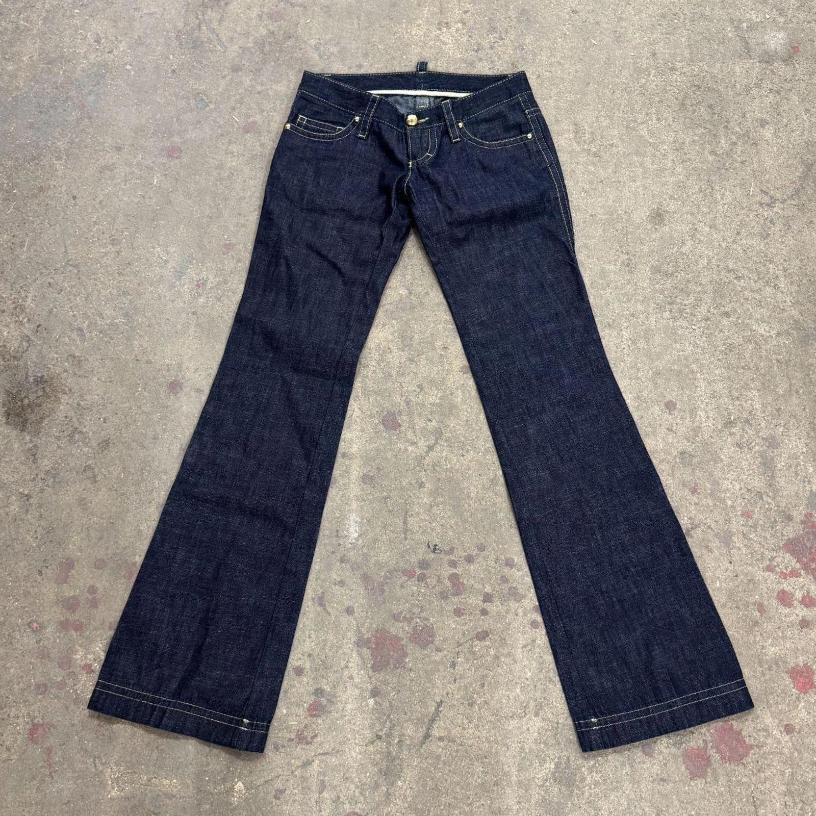 Dsquared2 Y2K Vintage Dsquared2 Ultra Low-Rise Dark Wash Flare Jeans Size 28" / US 6 / IT 42 - 1 Thumbnail