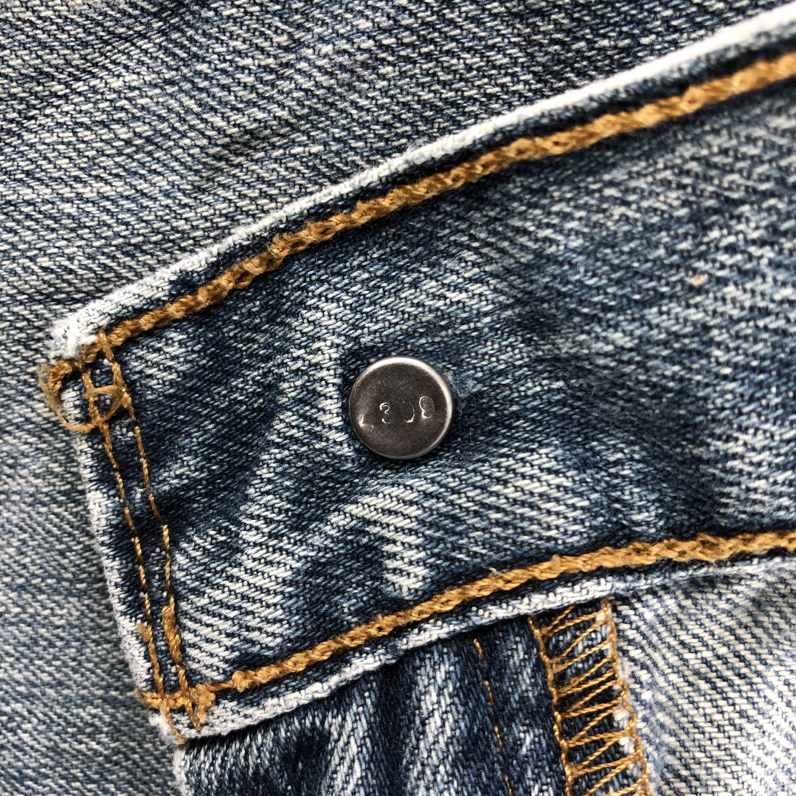 Levi's × Vintage Vintage Blue Wash Levis 559 Jeans-JM3089 Size US 35 - 10 Thumbnail