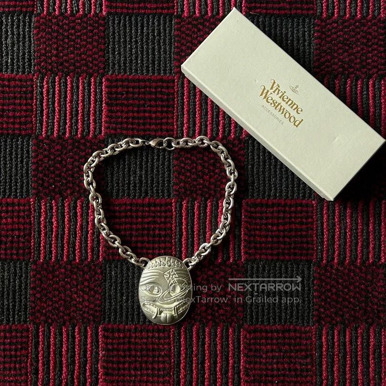 Vivienne Westwood Vivienne Westwood Saturn Totem Mask Necklace Size ONE SIZE - 1 Thumbnail