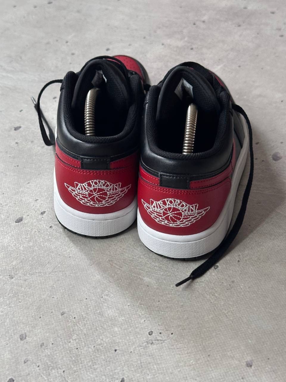 Jordan Brand Nike Air Jordan 1 Low Sneakers SK8 Shoes Classic Old Money Size US 10 / EU 43 - 4 Thumbnail