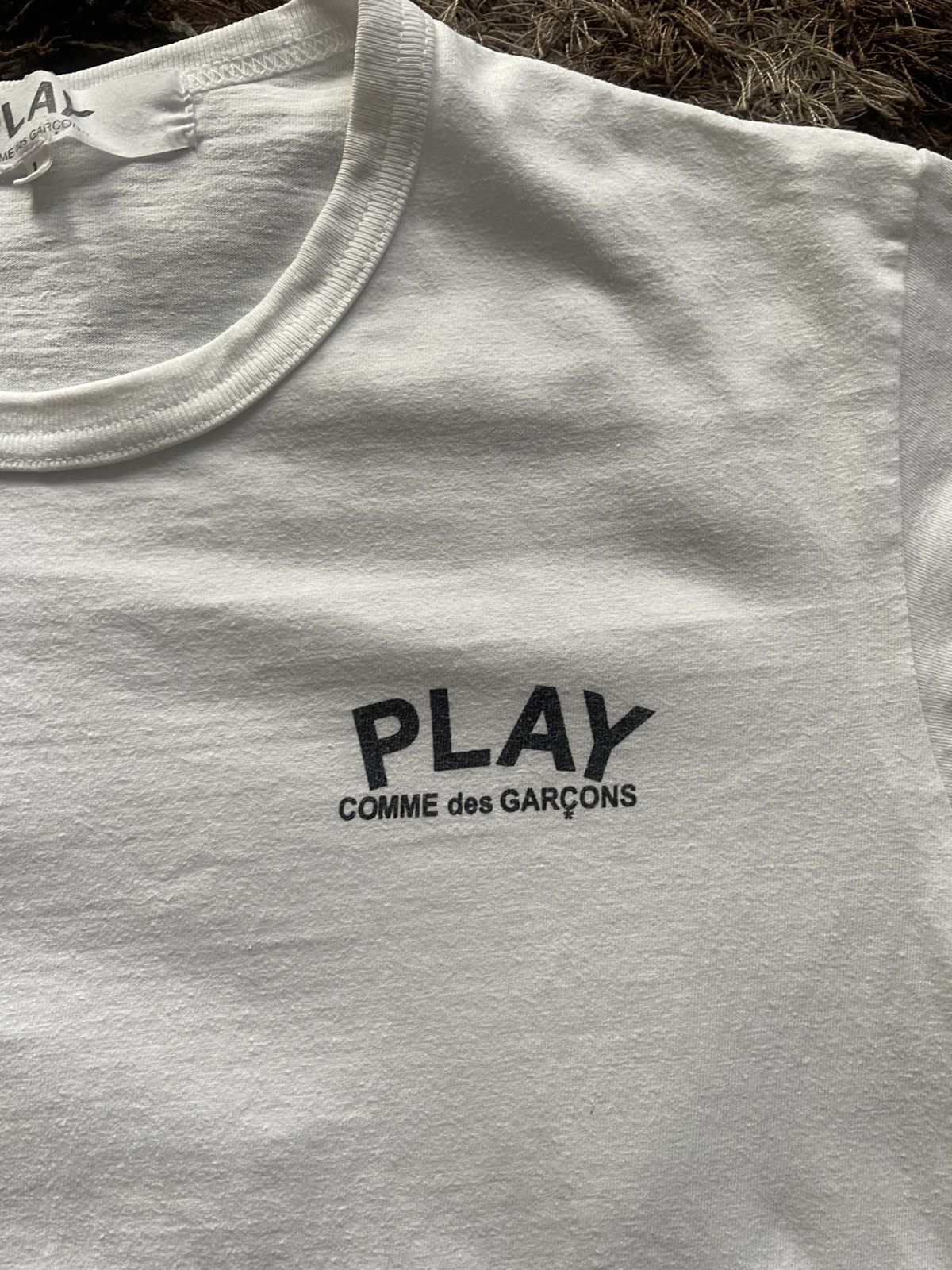 Comme des Garcons VINTAGE PLAY COMME DES GARCONS HEART TEE VERY RARE Size US L / EU 52-54 / 3 - 4 Thumbnail