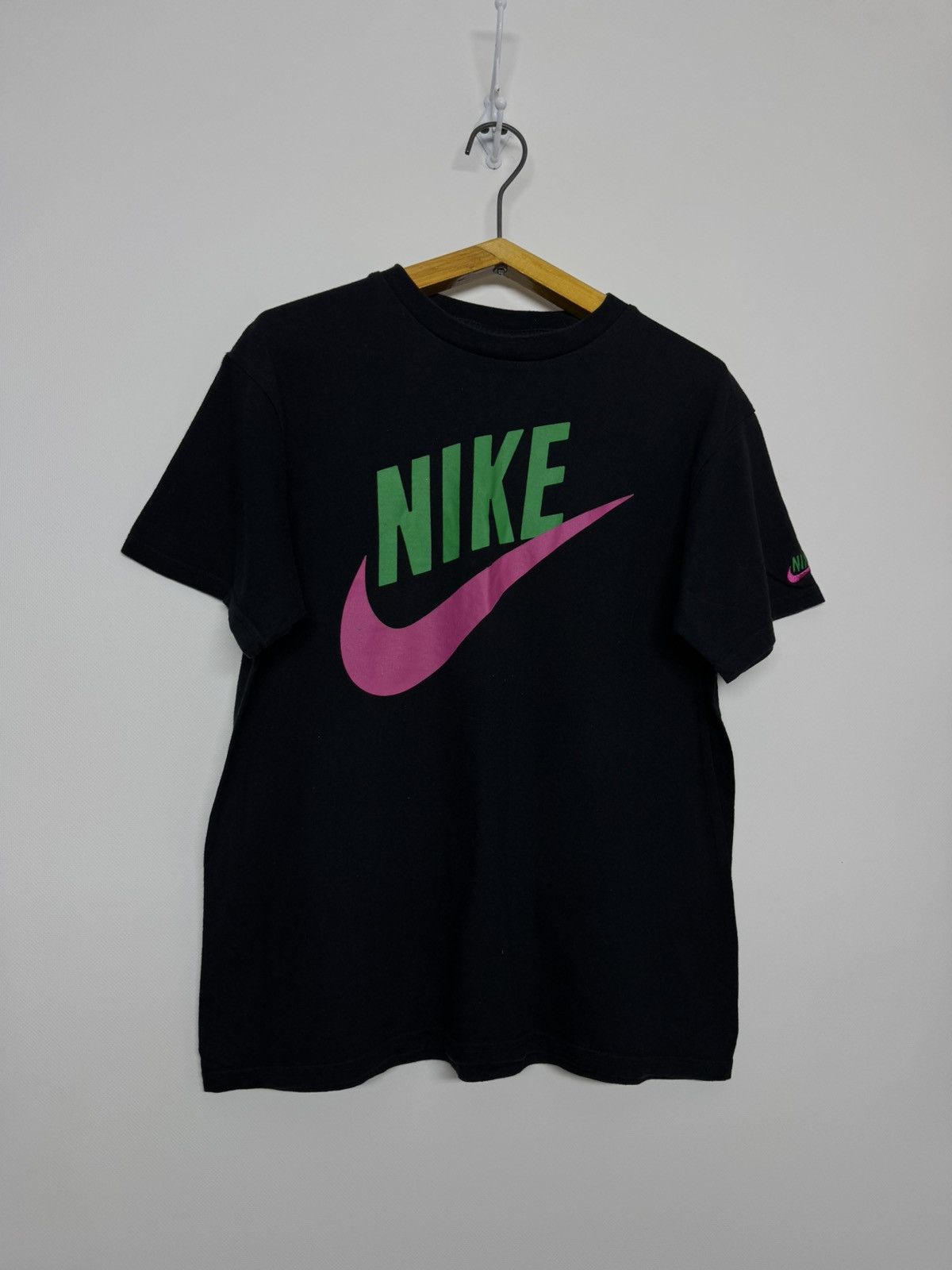Nike Vintage Y2k Nike Big Swoosh T Shirt 00’s Size US XS / EU 42 / 0 - 6 Thumbnail