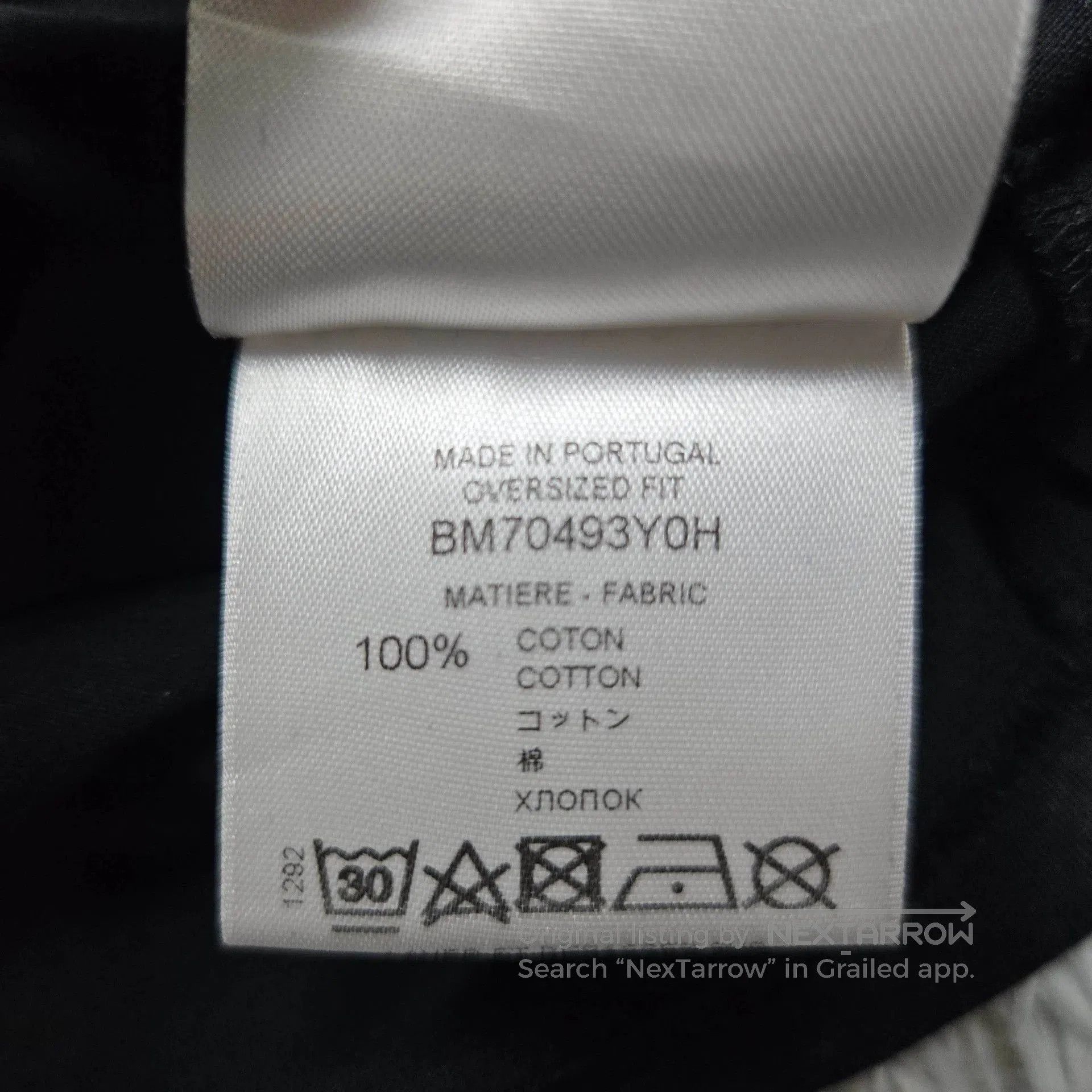 Givenchy Givenchy Shark Print Short Sleeve T. Size US M / EU 48-50 / 2 - 6 Thumbnail