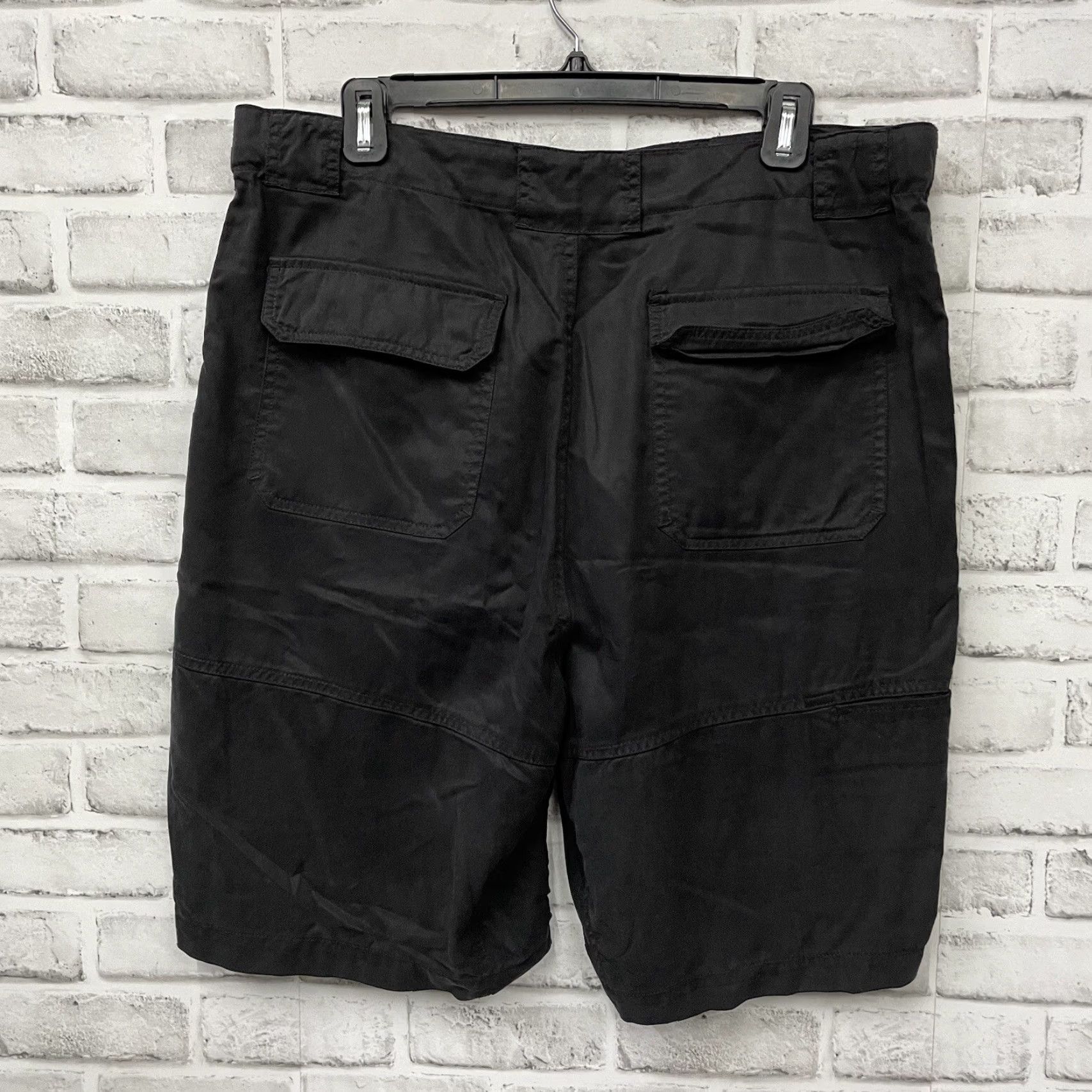 Tommy Bahama Tommy Bahama Shorts Mens Size 35 Black Cotton Blend Casual Size US 35 - 5 Thumbnail