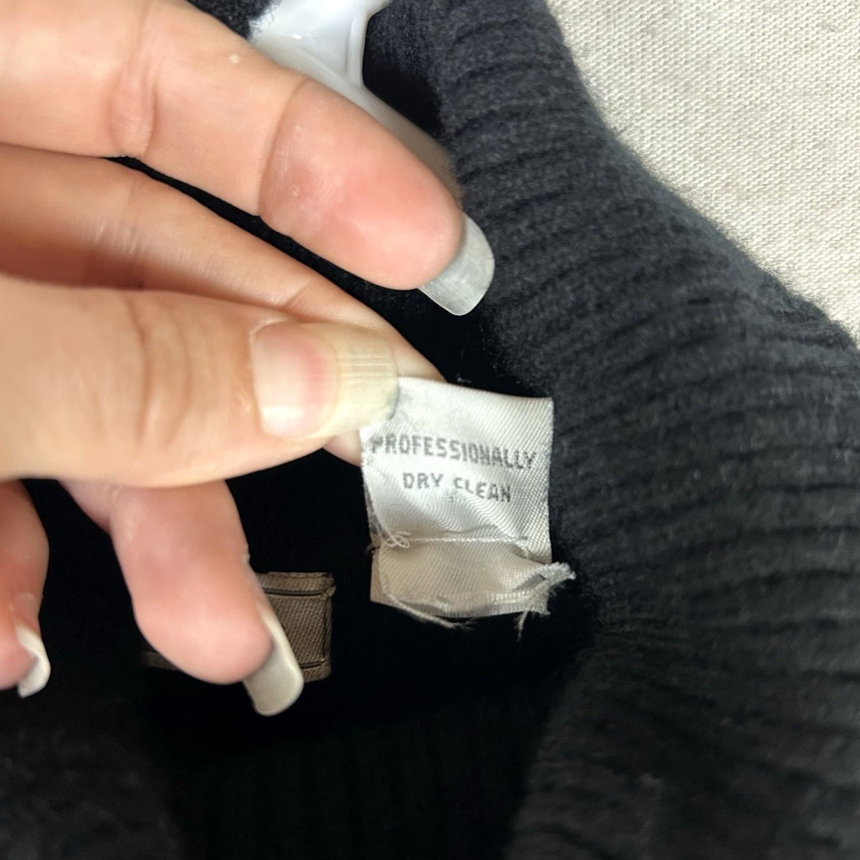 Vintage VINTAGE CH Classics Cashmere Turtleneck Sweater Women's Petite Medium PM Black FLAWED Size M / US 6-8 / IT 42-44 - 6 Thumbnail