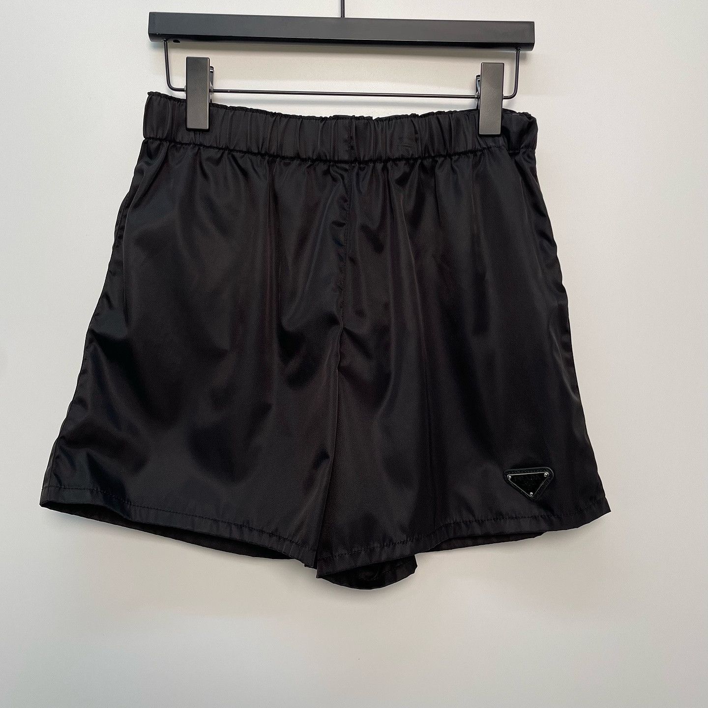 Prada Prada Logo Re-Nylon Shorts Size 40 Size 27" / US 4 / IT 40 - 1 Thumbnail