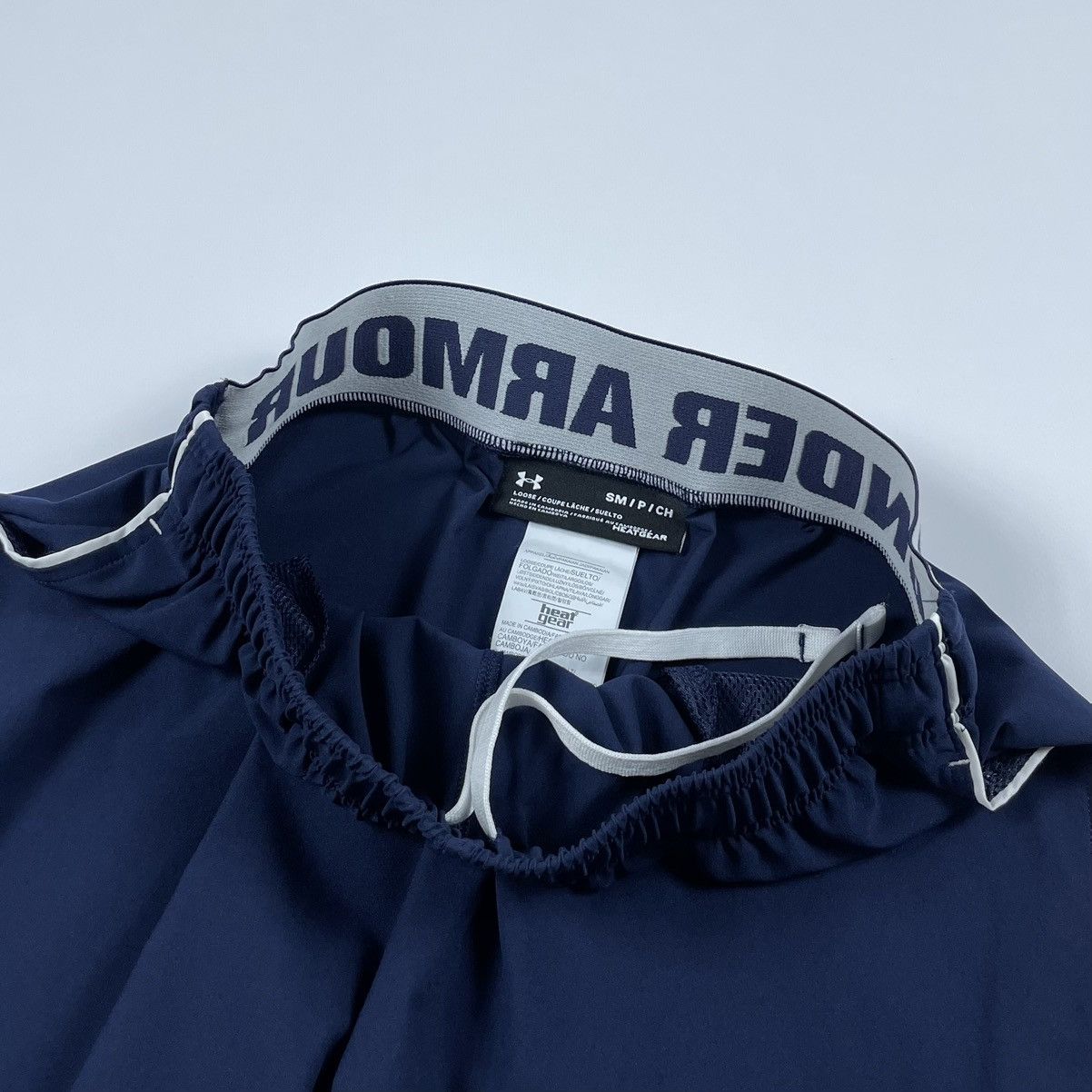 Under Armour Under Armour Shorts Size US 31 - 8 Thumbnail
