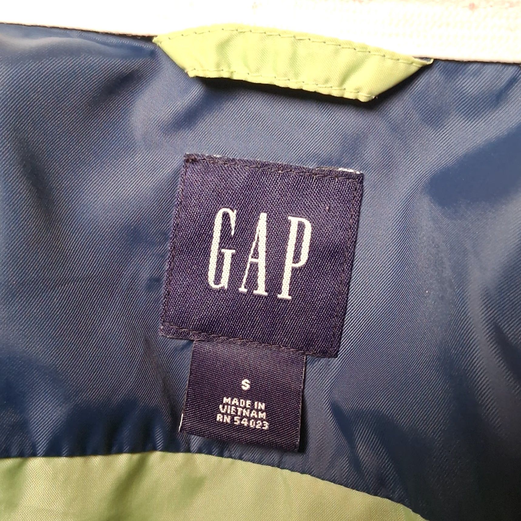 Gap VINTAGE Gap Windbreaker Jacket Men S Blue Full Zip Roll Away Hood Short Jacket Size US S / EU 44-46 / 1 - 4 Thumbnail
