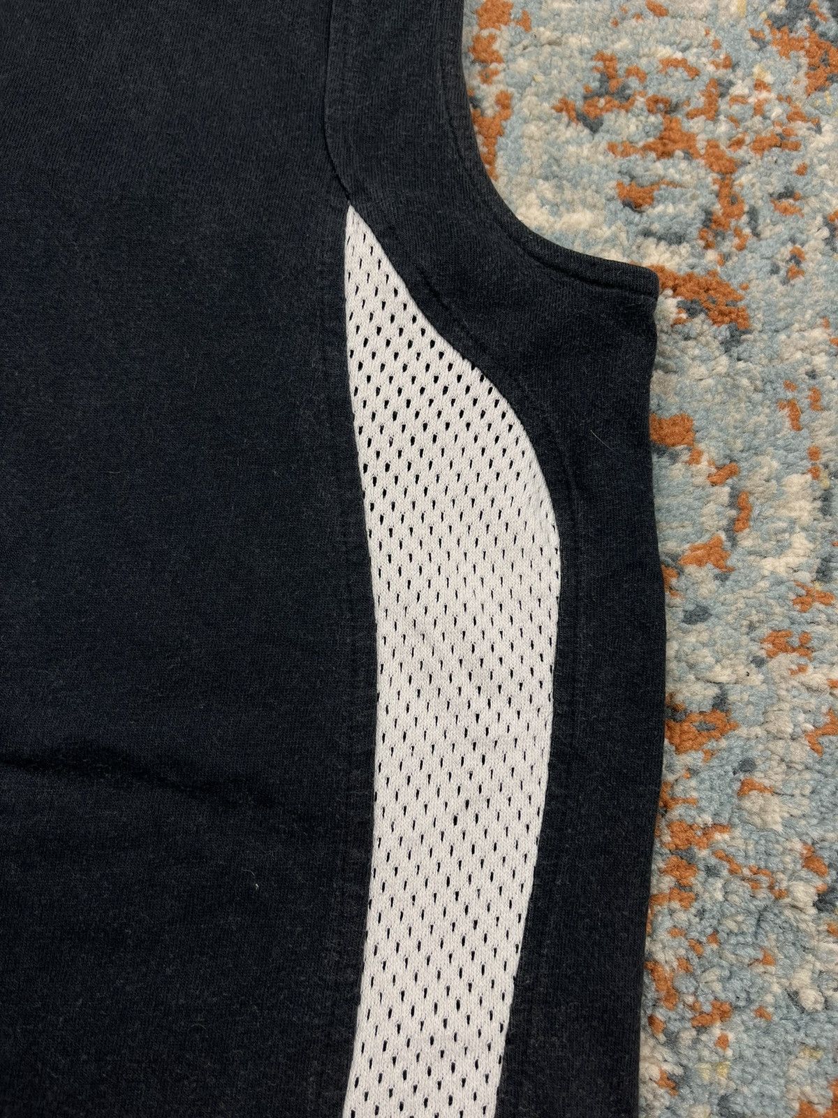 Other Vintage 00s Nike Air Flight 89 center swoosh sleeveless tee Size US L / EU 52-54 / 3 - 9 Thumbnail