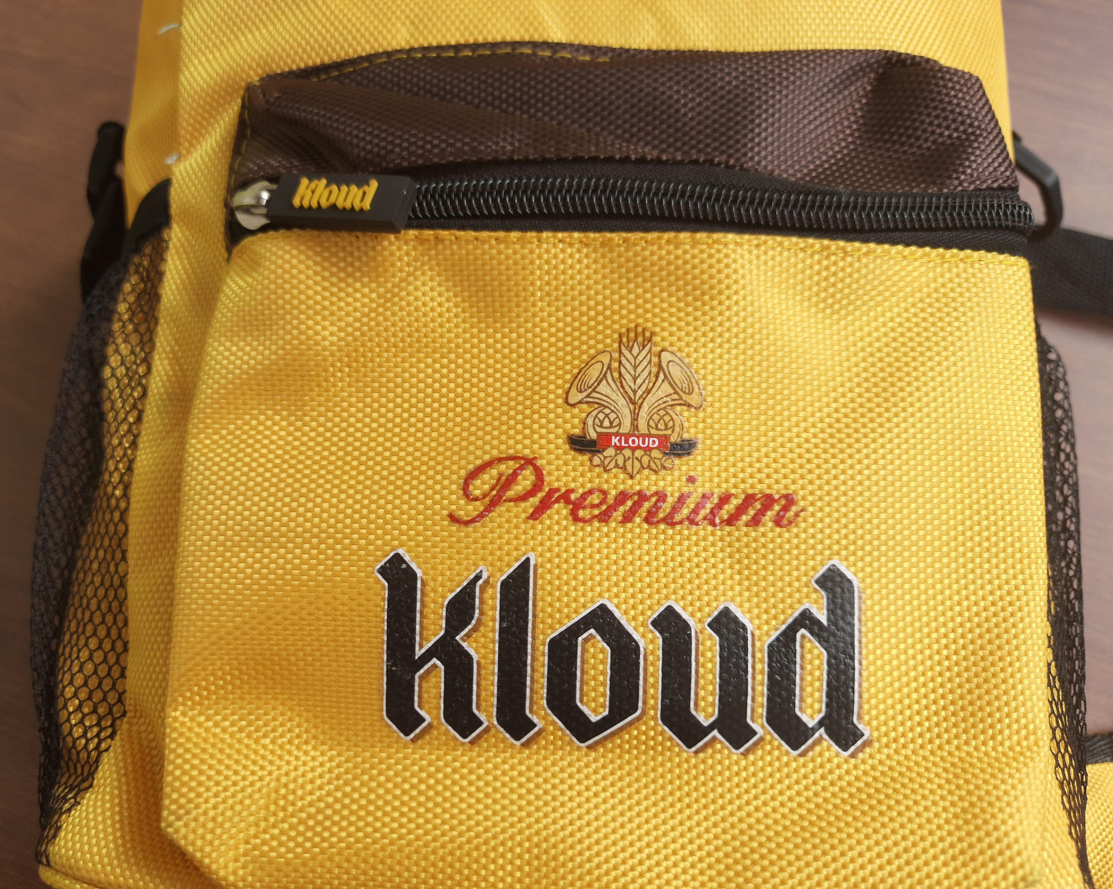 Japanese Brand Y2K Kloud Premium Souvenir Japan Sling Bags Size ONE SIZE - 8 Thumbnail