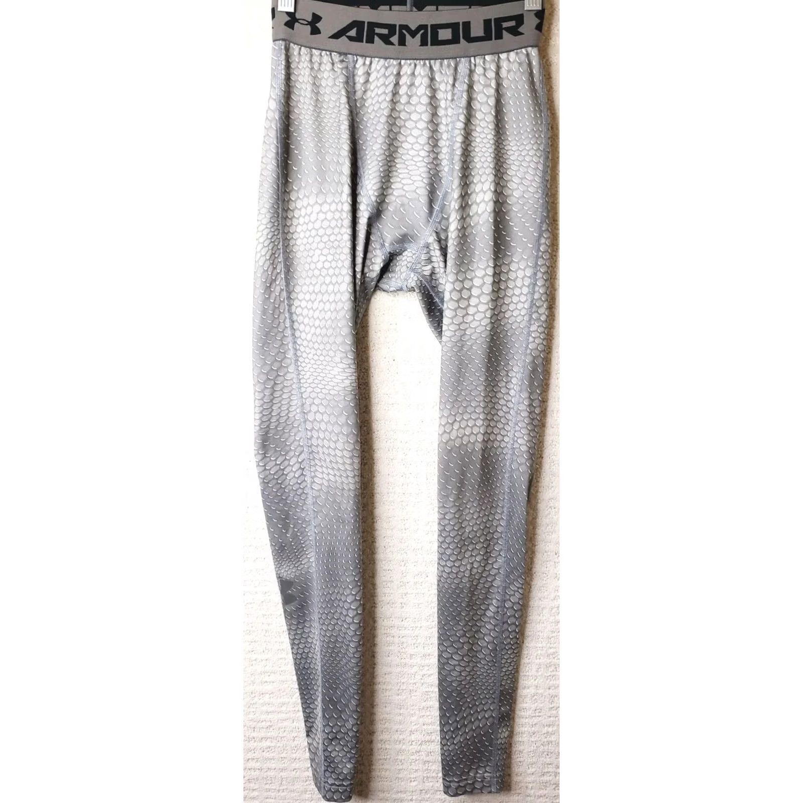 Under Armour Under Armour Heat Gear Compression Leggings Women's S Gray Reptile Pattern Size 28" / US 6 / IT 42 - 2 Thumbnail