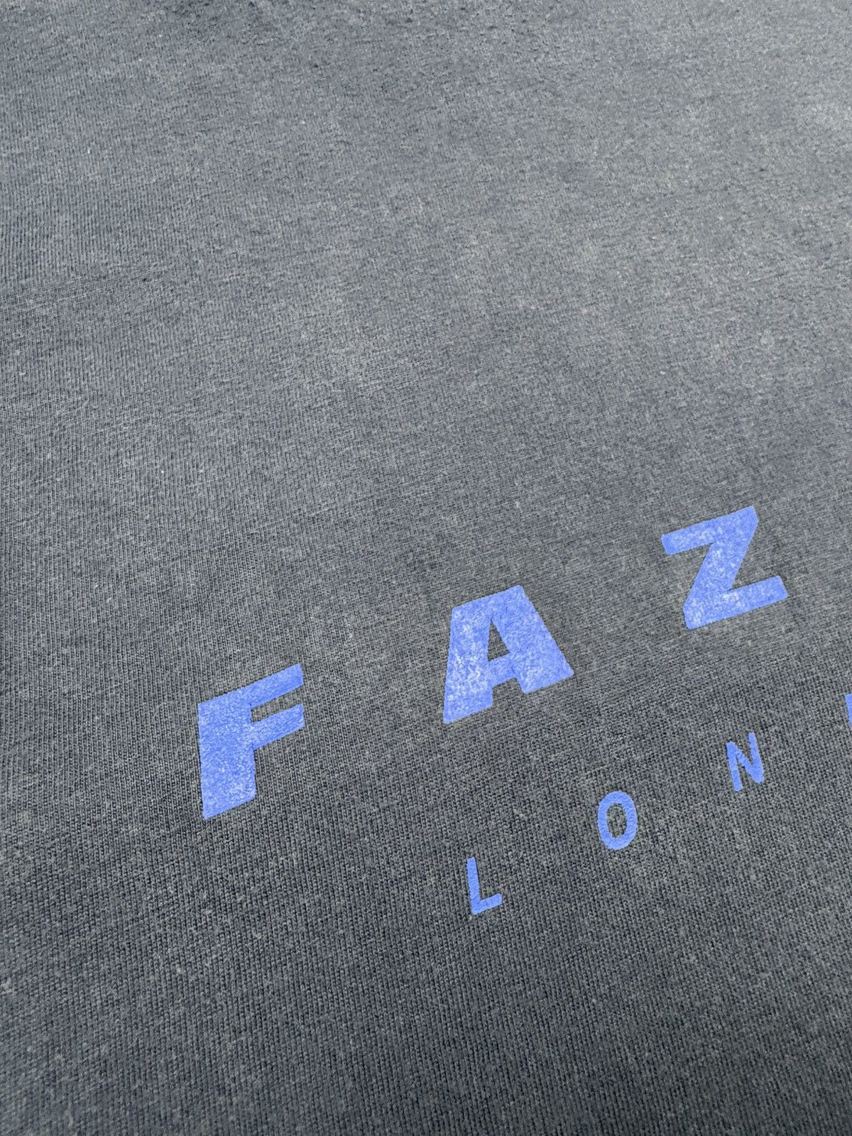 Band Tees Vintage FAZE2 London Graphic T-Shirt Navy Blue Band DJ Rock Size US L / EU 52-54 / 3 - 8 Thumbnail