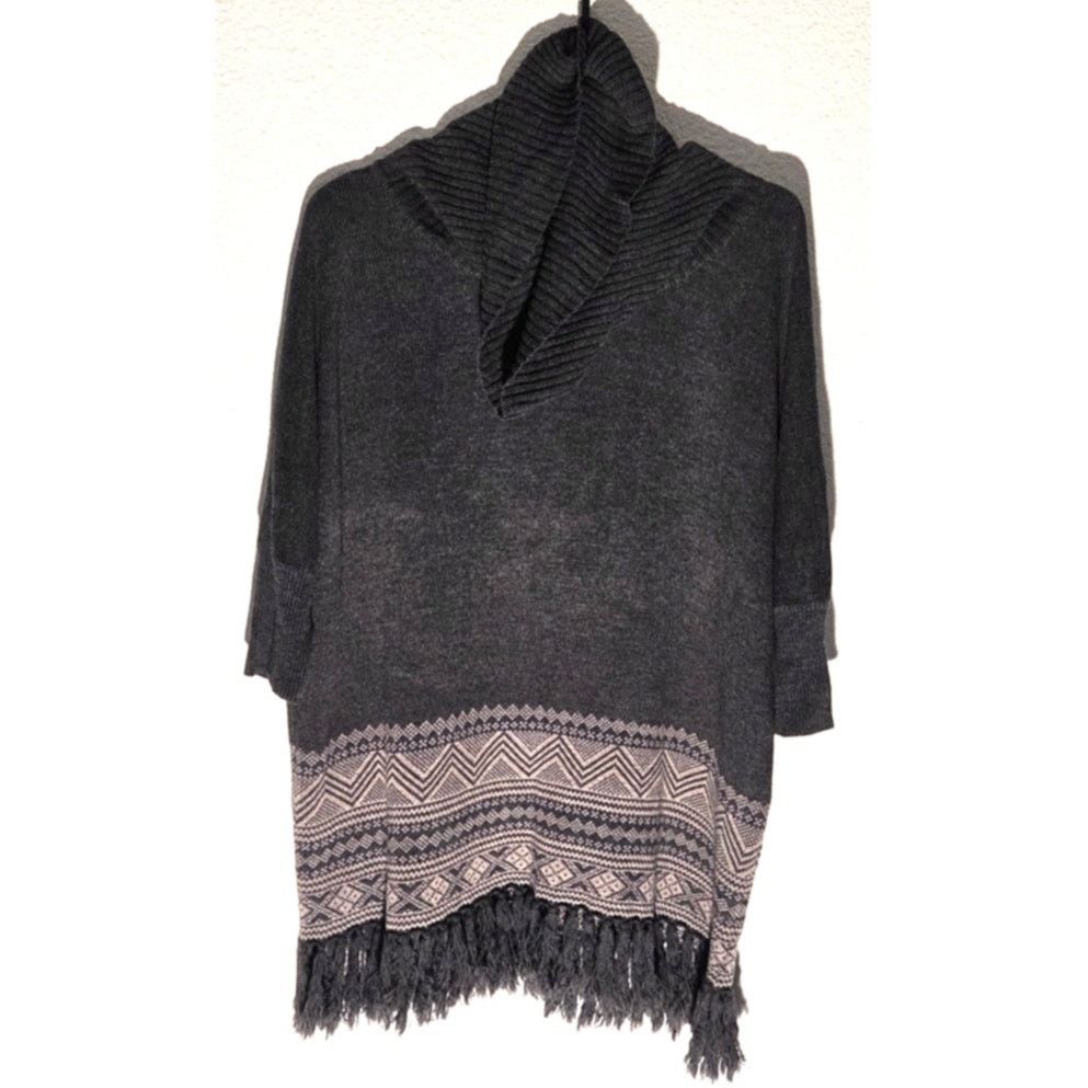 Forever 21 Forever 21 Grey Fringed Tasseled Cowl Neck Sweater Size M / US 6-8 / IT 42-44 - 2 Thumbnail