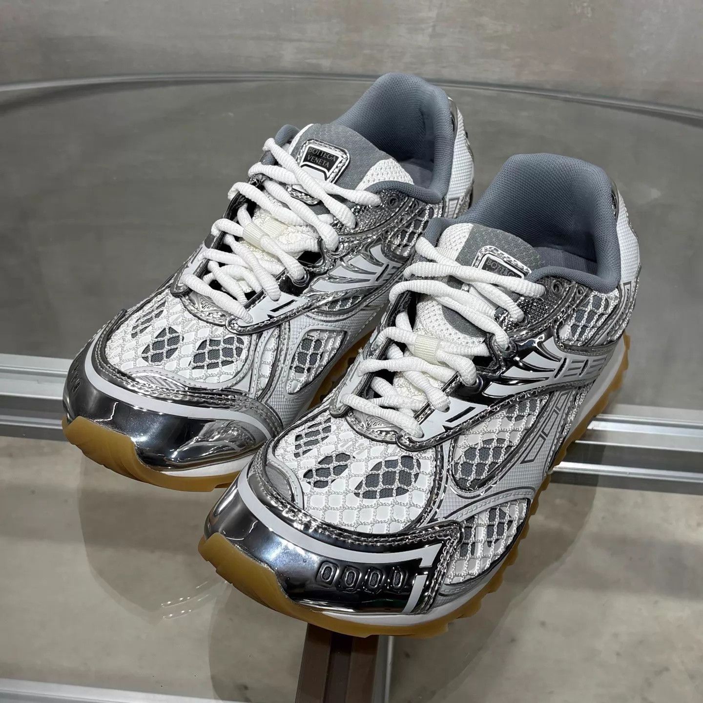 Bottega Veneta Bottega Veneta Orbit Silver/White Sneakers 38 NIB Size US 7.5 / IT 37.5 - 2 Thumbnail