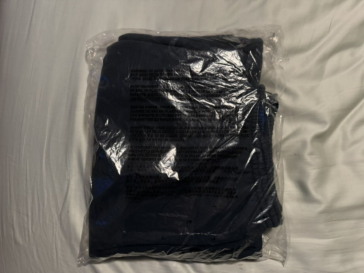 Balenciaga × Gap × Kanye West Yeezy Gap Sweatpants Navy Size XL Size US 36 / EU 52 - 20 Thumbnail