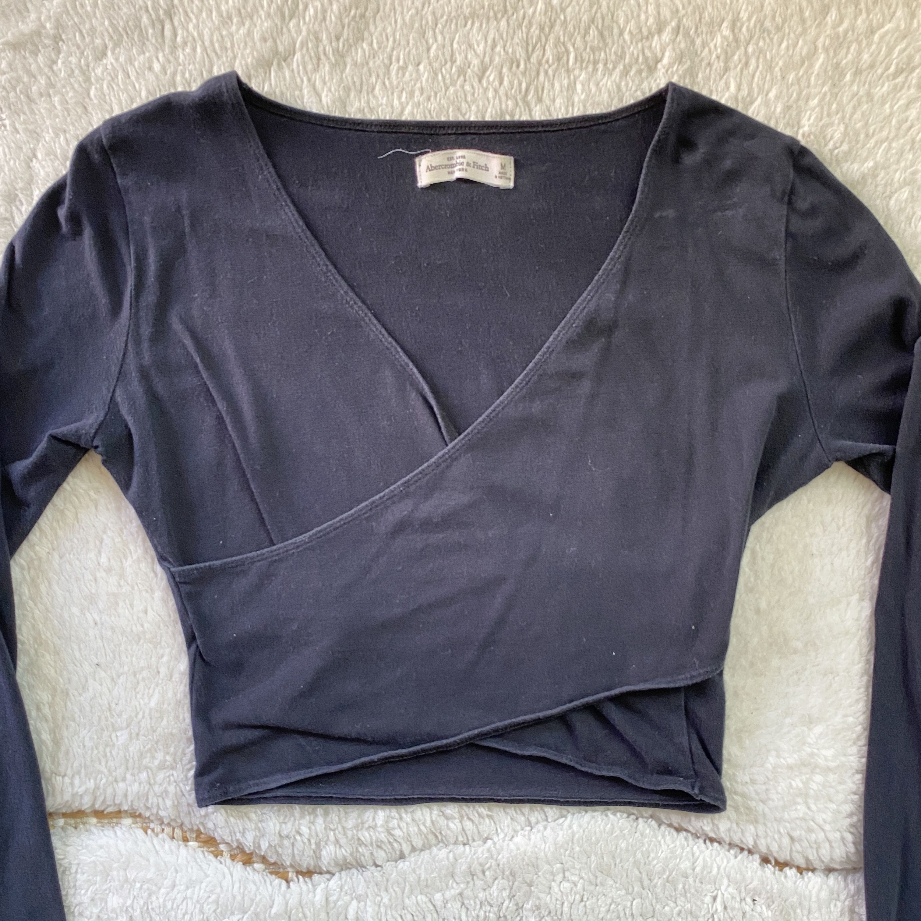 Abercrombie & Fitch Abercrombie & Fitch Cropped Wrap Long Sleeve Top Size M / US 6-8 / IT 42-44 - 7 Thumbnail