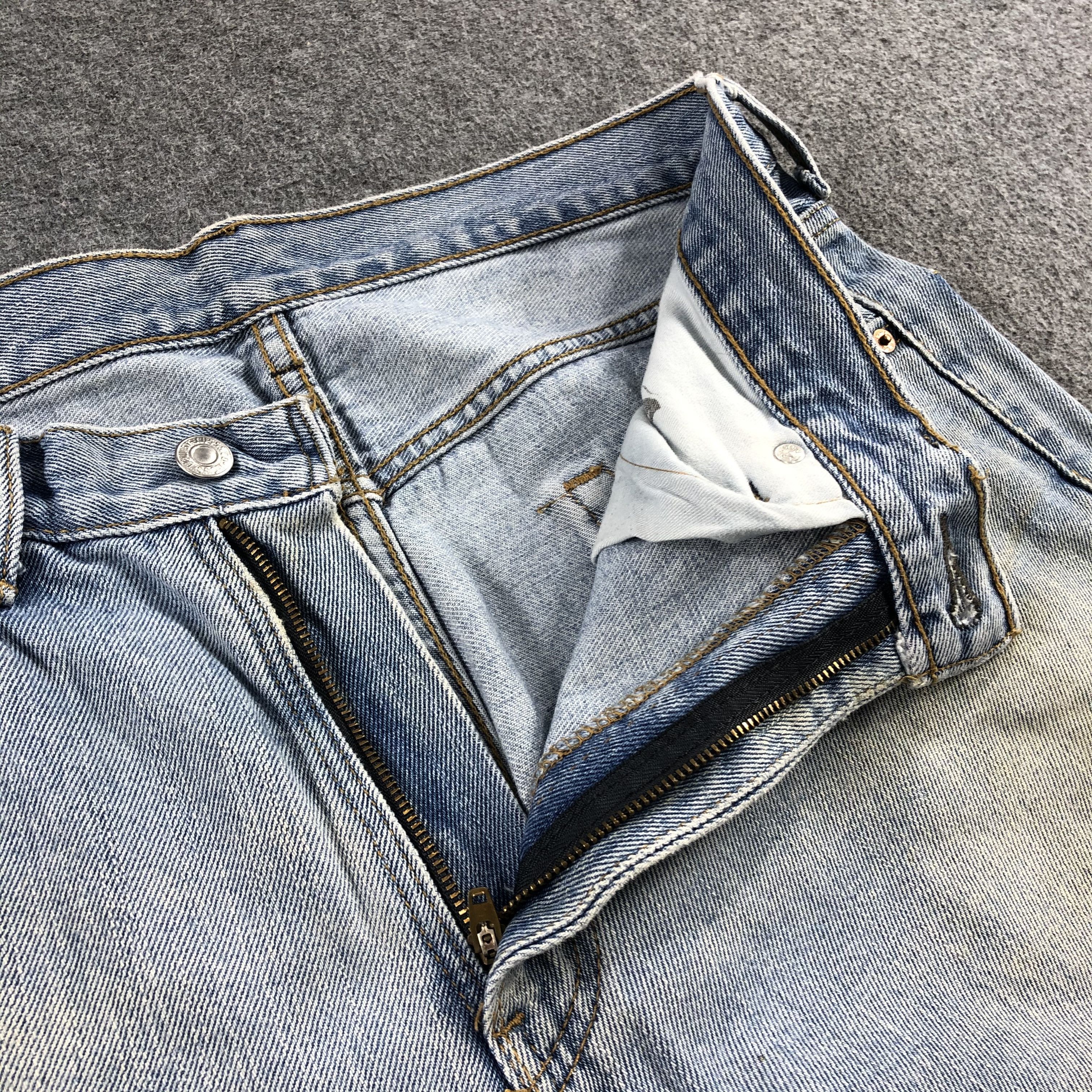 Levi's Vintage Light Wash Levis 550 Jeans-J2252 Size US 34 / EU 50 - 8 Thumbnail