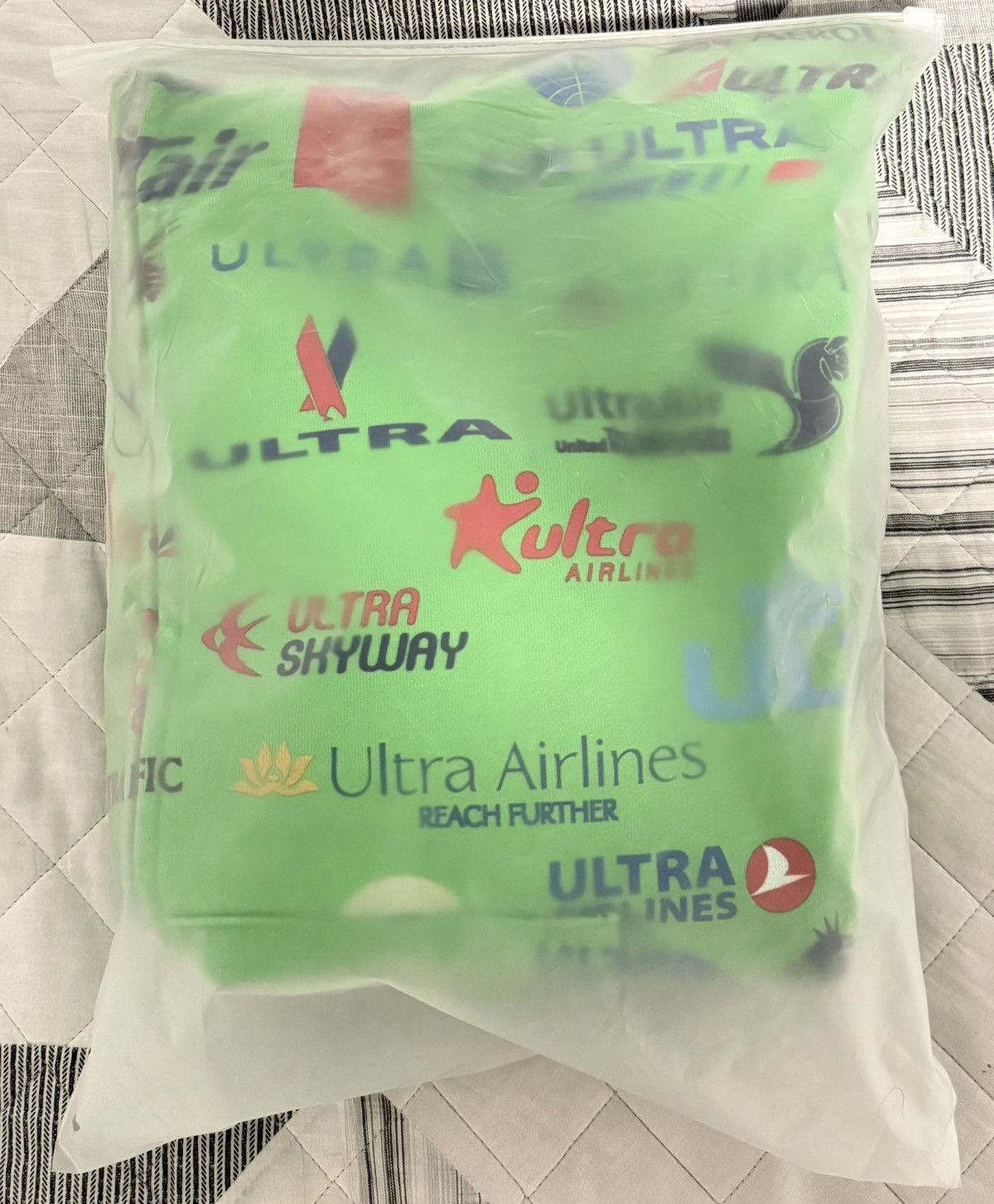 Other Ultra Air Green Hoodie Size US XL / EU 56 / 4 - 6 Thumbnail