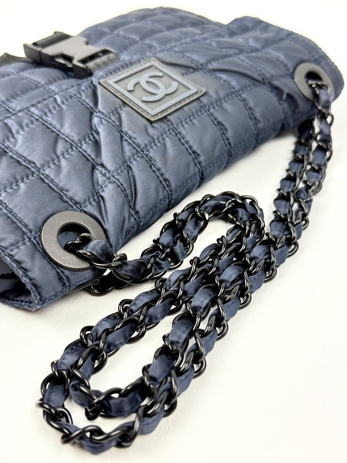 Chanel Chanel - Sports - 2004 - Quilted - Flap Size ONE SIZE - 14 Thumbnail