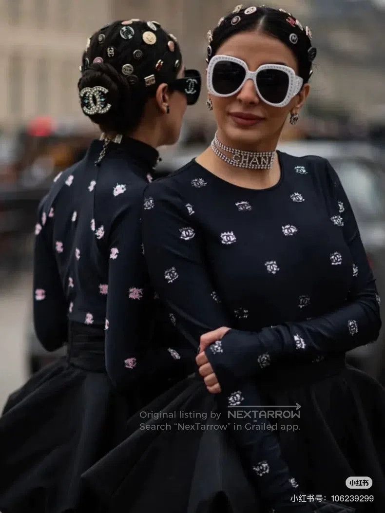 Chanel Chanel Black full logo full double C bottom long sleeves Size M / US 6-8 / IT 42-44 - 9 Thumbnail