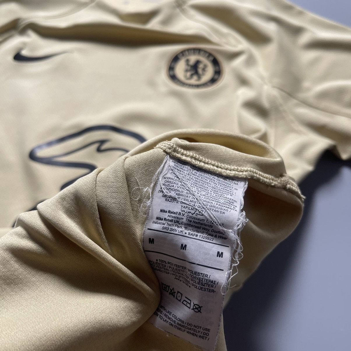 Nike × Vintage CHELSEA NIKE 2022/2023 FOOTBALL THIRD JERSEY #23 GALLAGHER Size US M / EU 48-50 / 2 - 12 Thumbnail