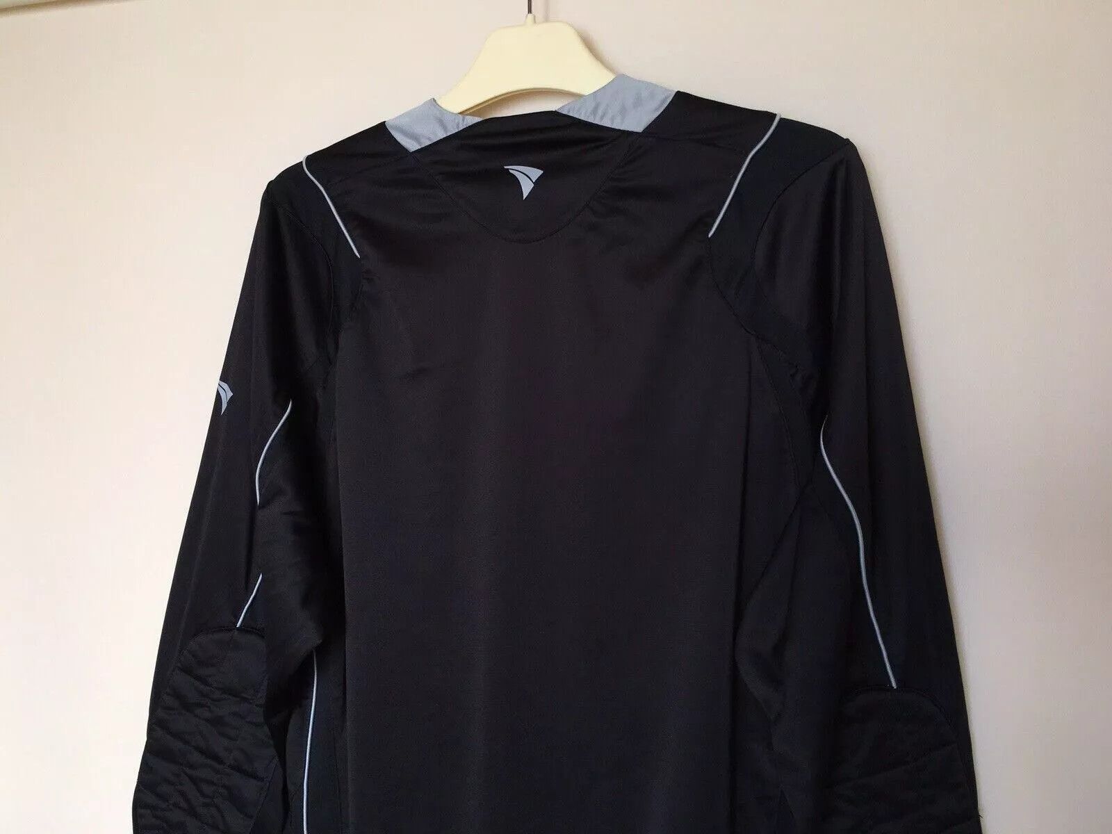 Vintage VINTAGE EINTRACHT FRANKFURT 2005 2007 FOOTBALL JERSEY SOCCER Size US XL / EU 56 / 4 - 8 Thumbnail