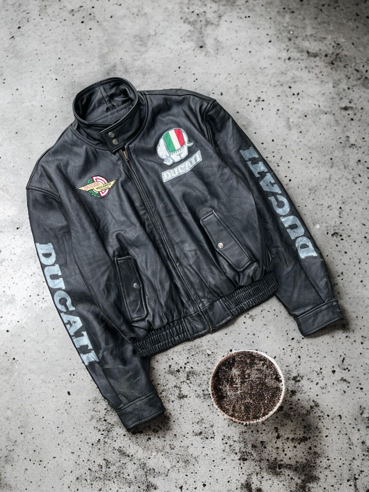 Ducati × Kadoya 🔥RARE🔥 DUCATI ITALY BY KADOYA GENUINE LEATHER RAIDER JACKET Size US M / EU 48-50 / 2 - 3 Thumbnail