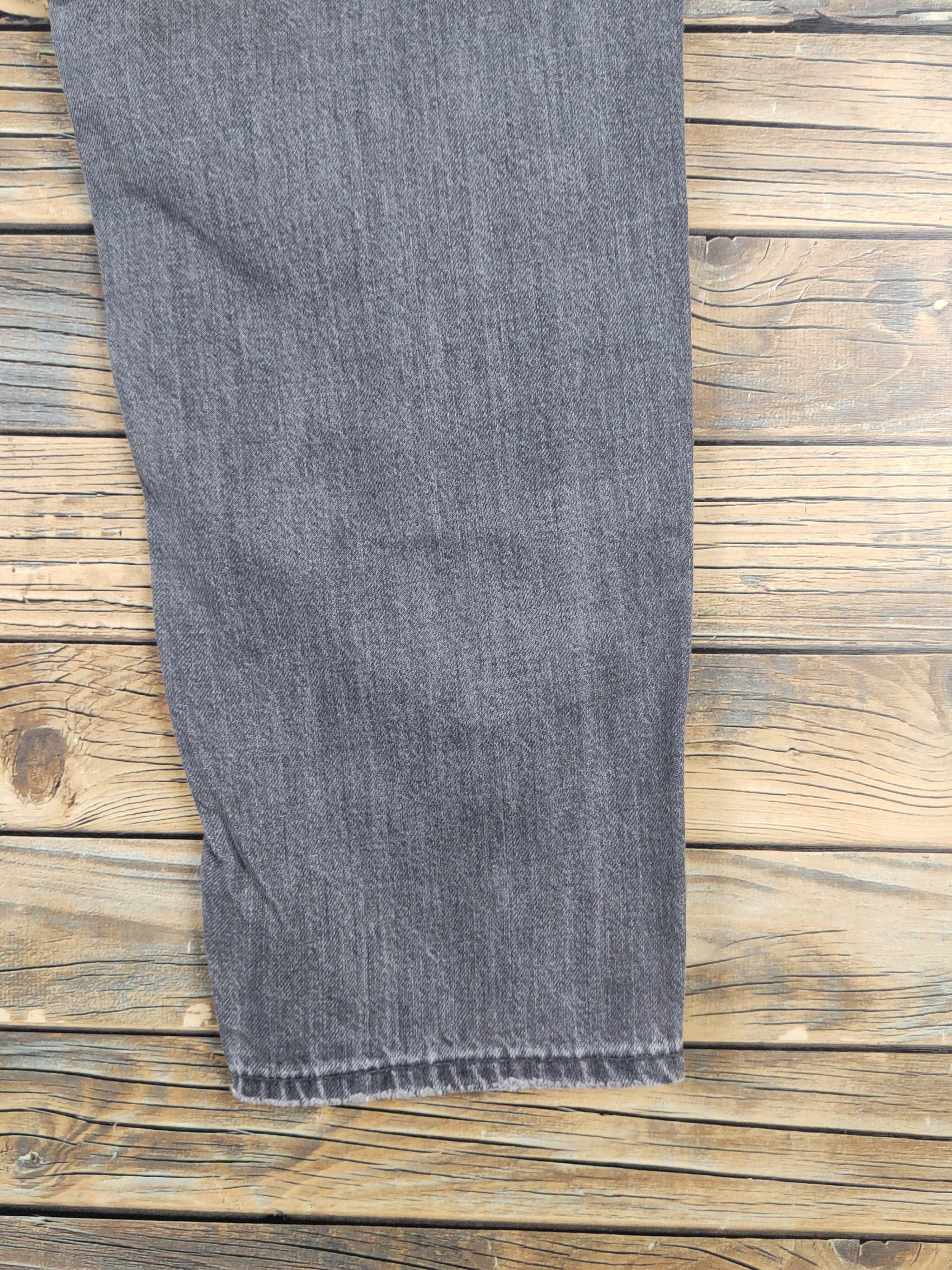 Japanese Brand Uniqlo Black Distressed Ripped denim Jeans #W1561 Size US 28 / EU 44 - 11 Thumbnail
