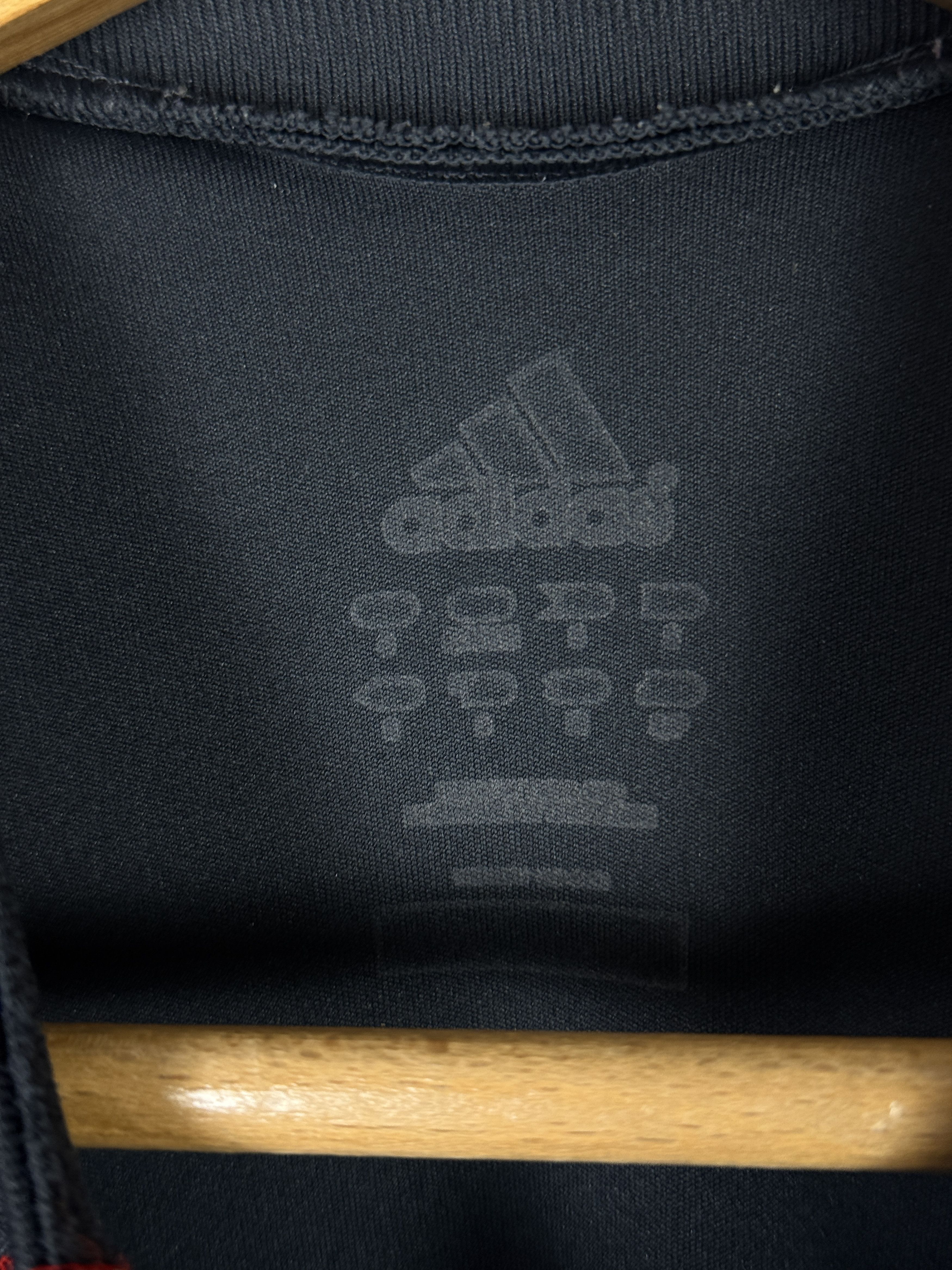 Adidas Adidas Liverpool club t-shirt 2009 logo vintage football Size US S / EU 44-46 / 1 - 6 Thumbnail